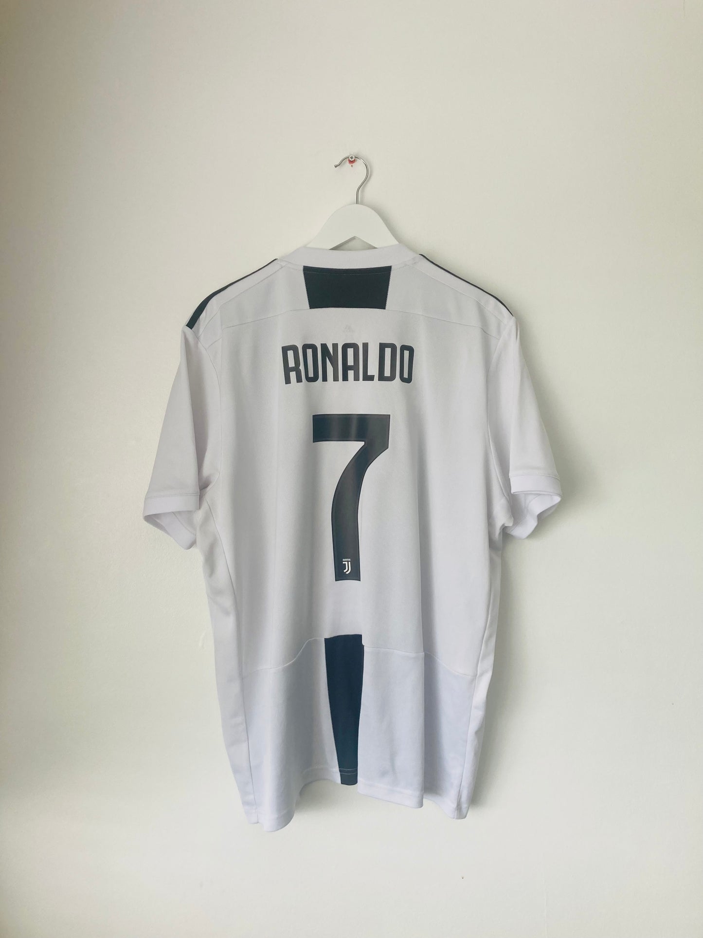 Juventus home football shirt 2018/19 CR7 XXL