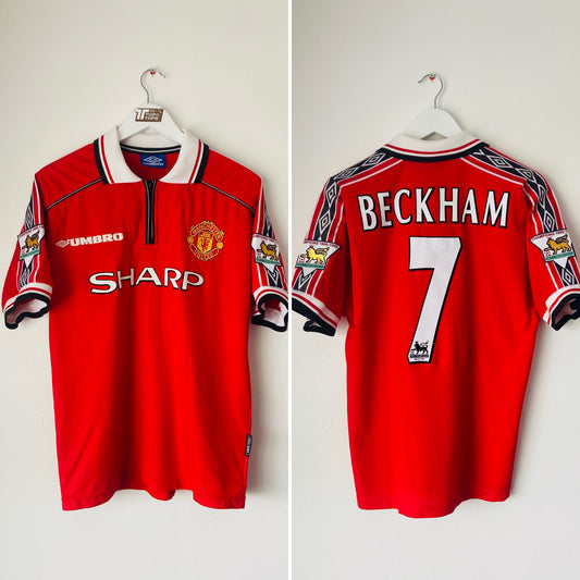 Manchester United home football shirt
1999/2000 Beckham Medium
