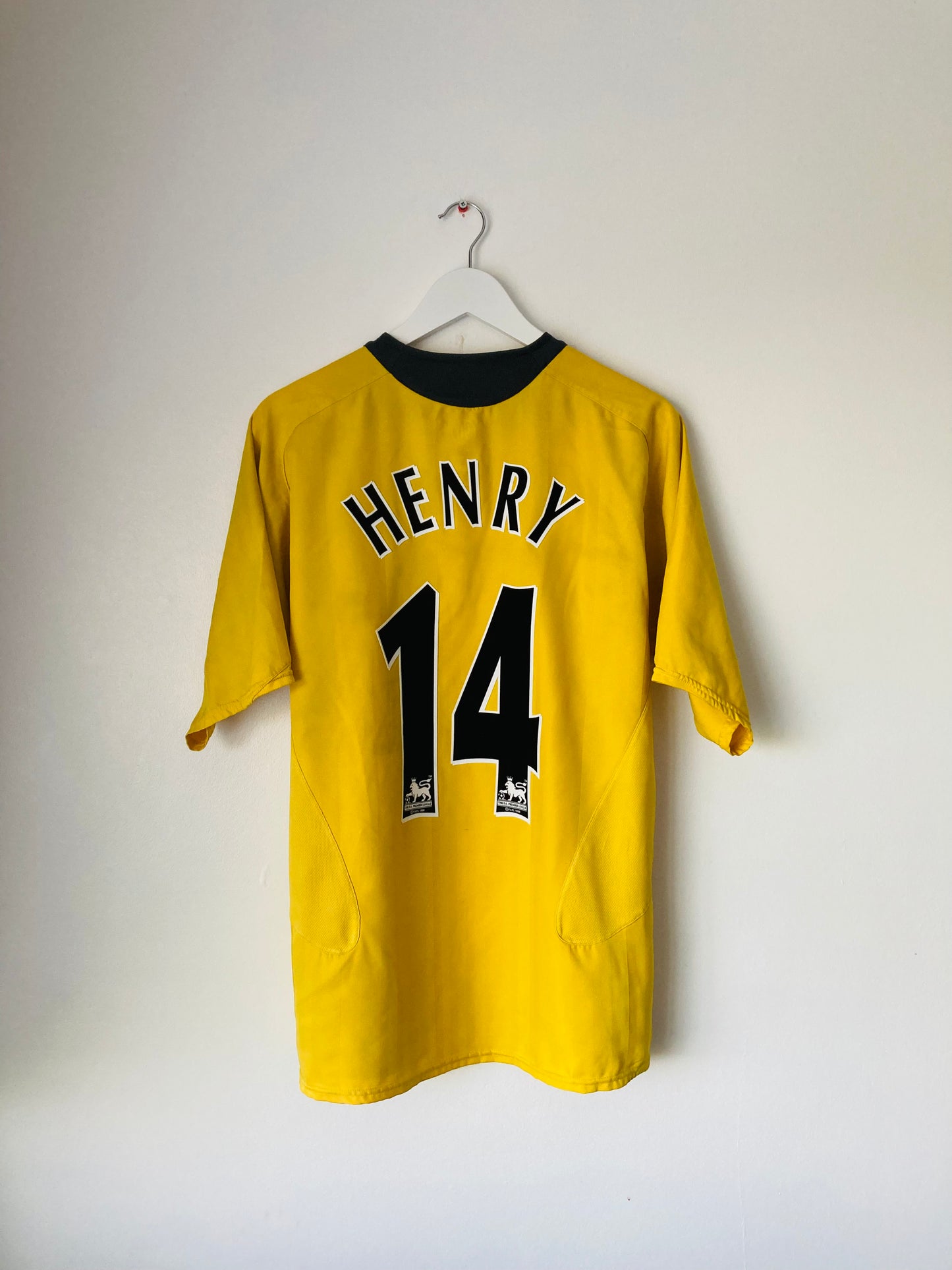 Arsenal away football shirt 2005/06 Henry Large