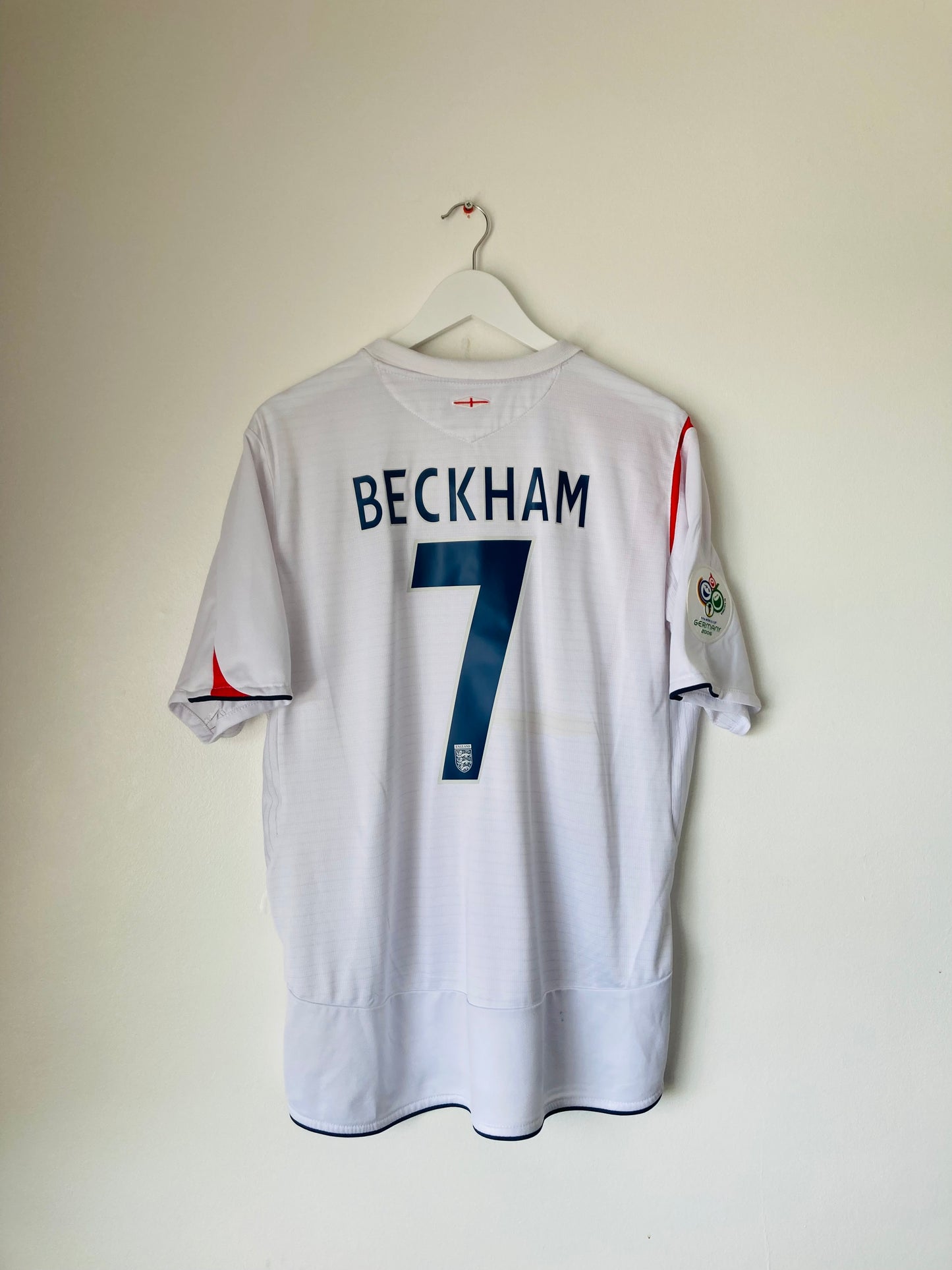England home football shirt
W/C 2006 Beckham XL