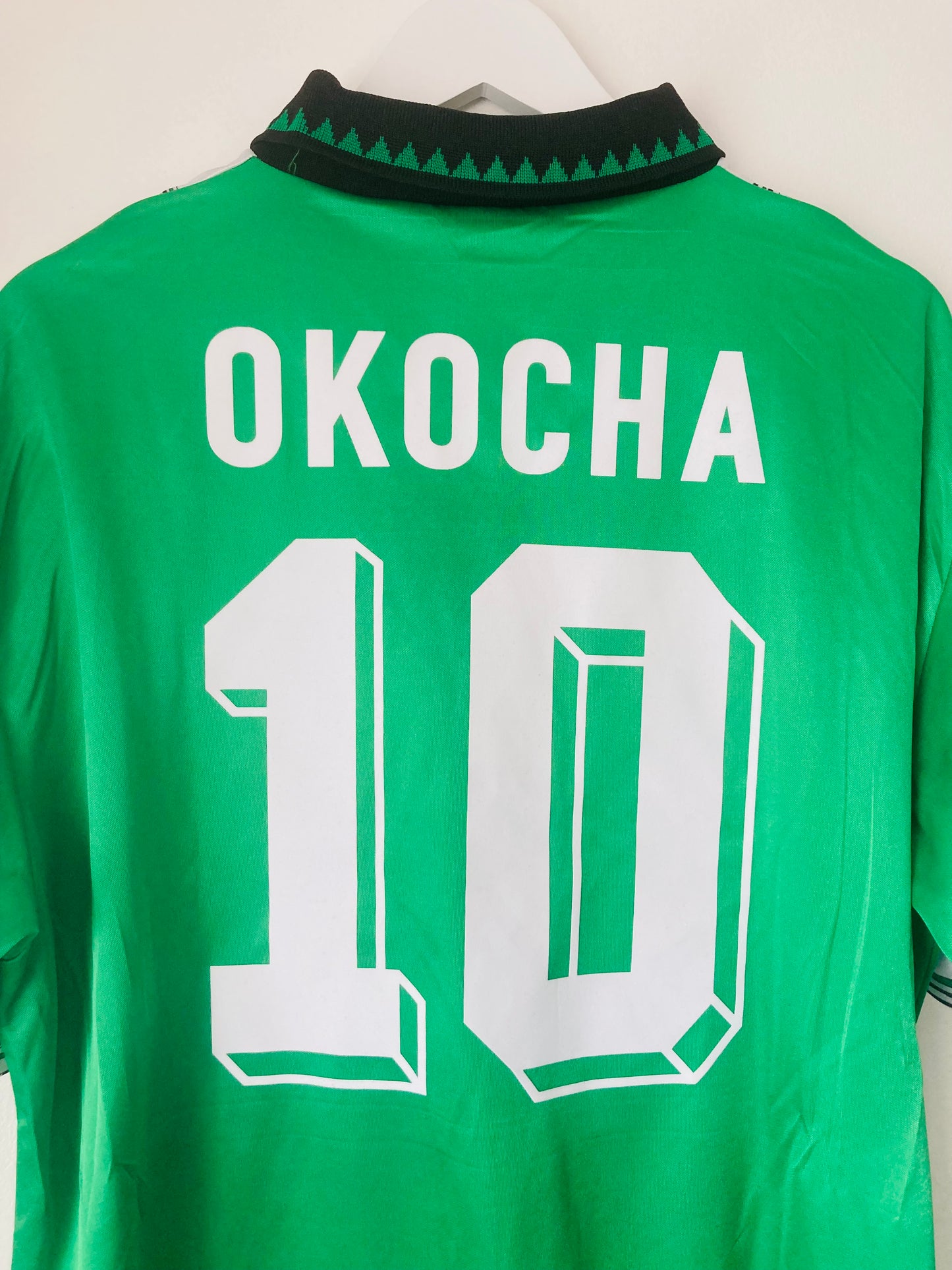 Nigeria home football shirt
W/C 1994 Okocha XL