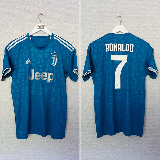 Juventus third football shirt 2019/20 CR7 Medium