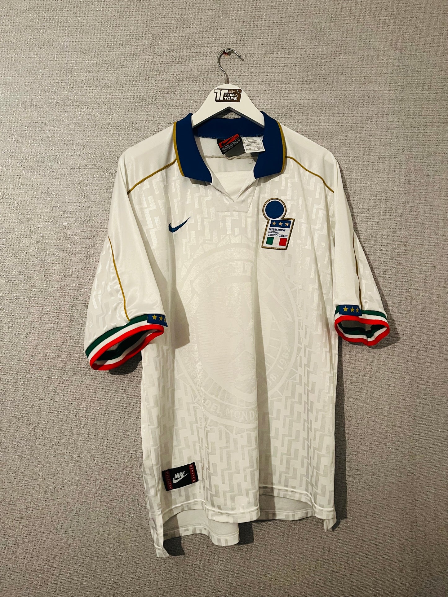 Italy away football shirt 1995/96 Baggio XXL