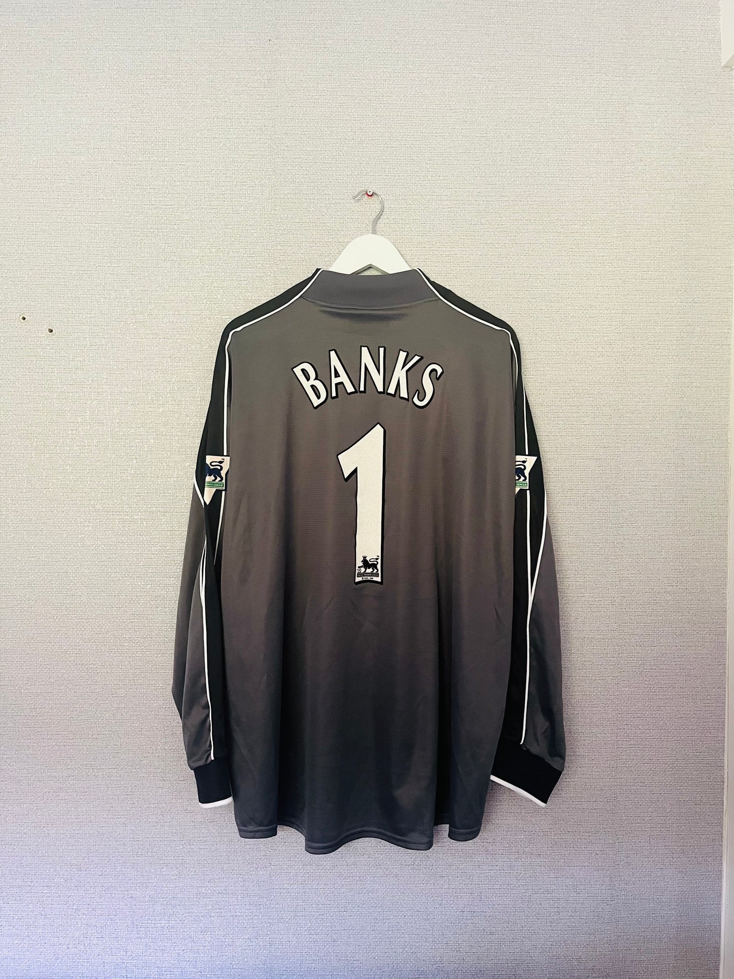 Bolton Wanderers goalkeeper football shirt 2000/01 Banks XXL