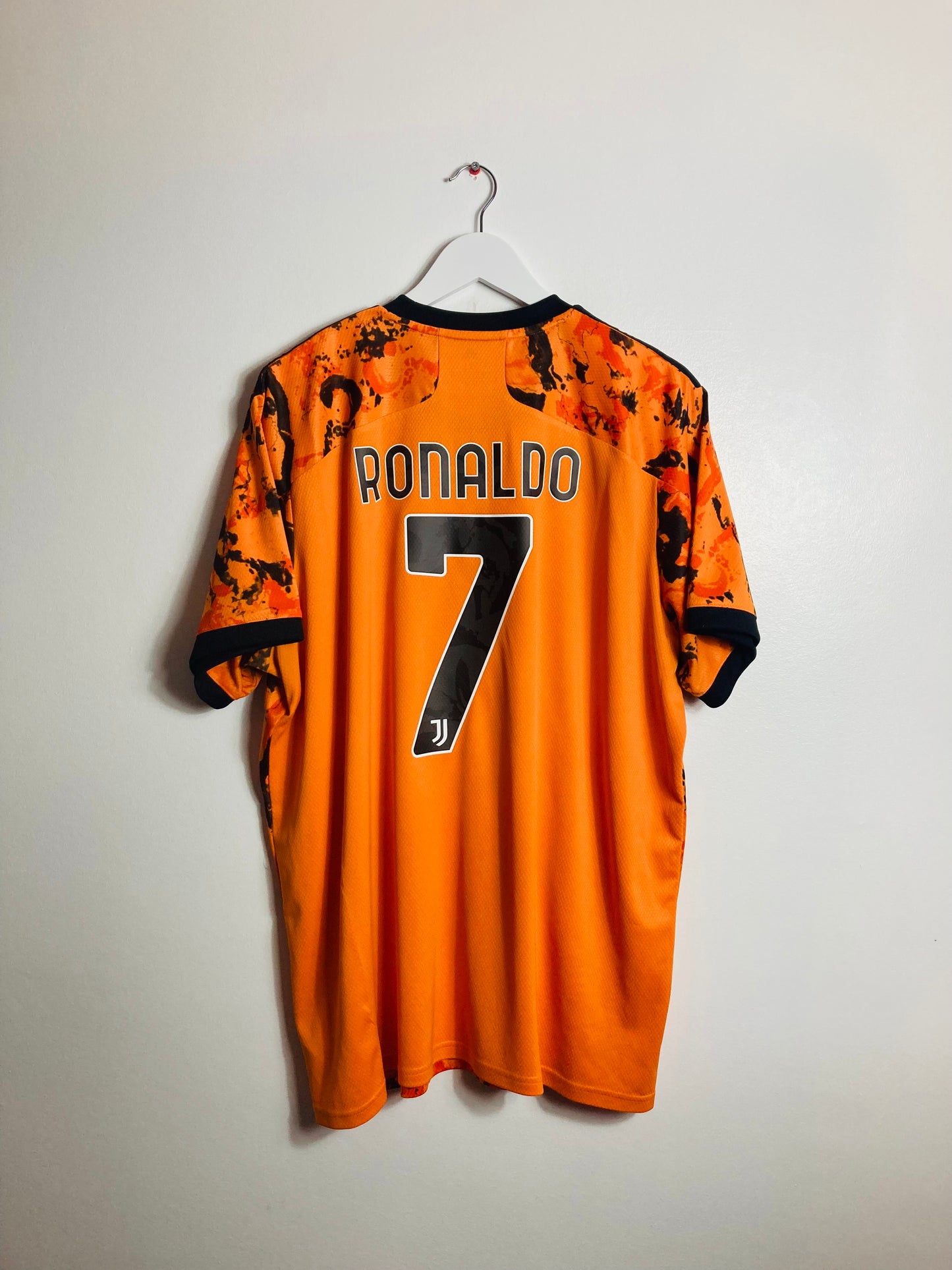Juventus third football shirt 2020/21 XXL CR7