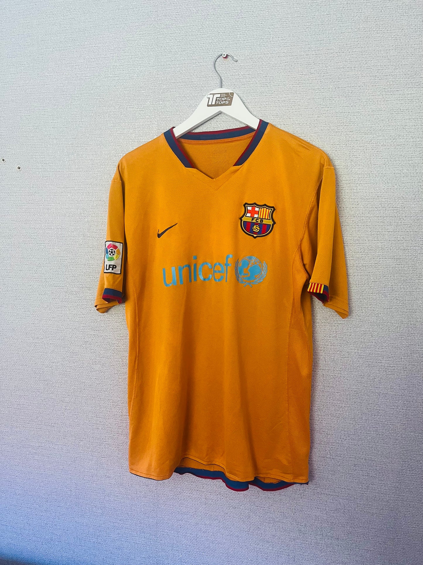 Barcelona away football shirt 2006/07 Ronaldinho Large