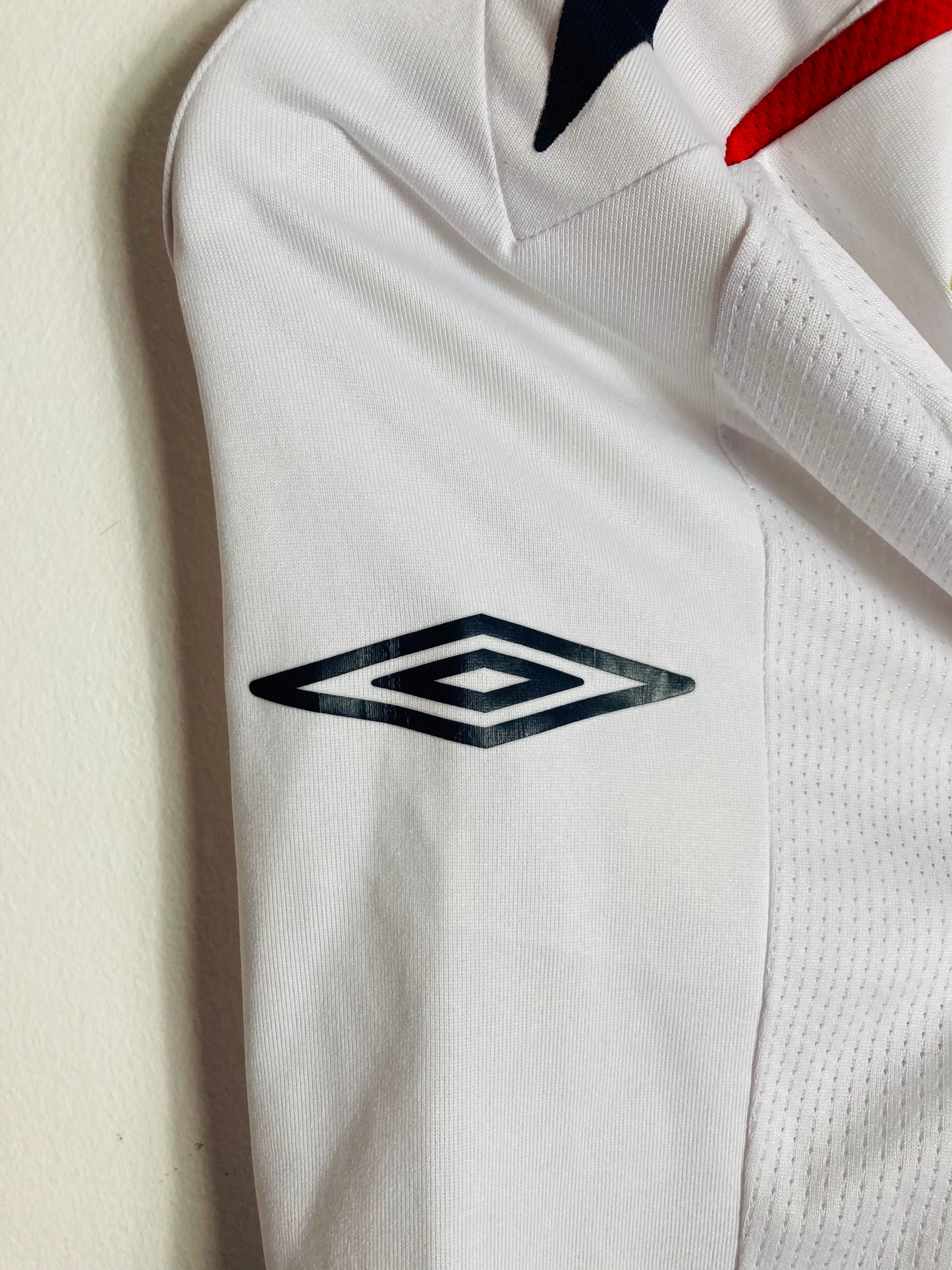 England home football shirt 2007/09 Large