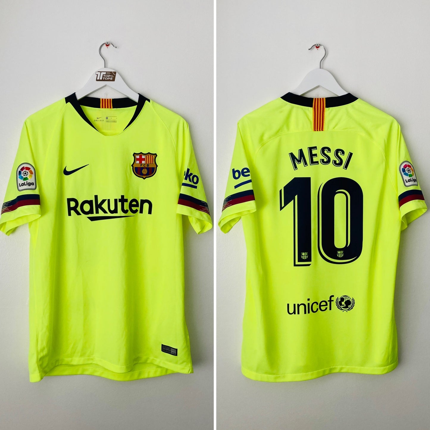 Barcelona away football shirt
2018/19 Messi Large