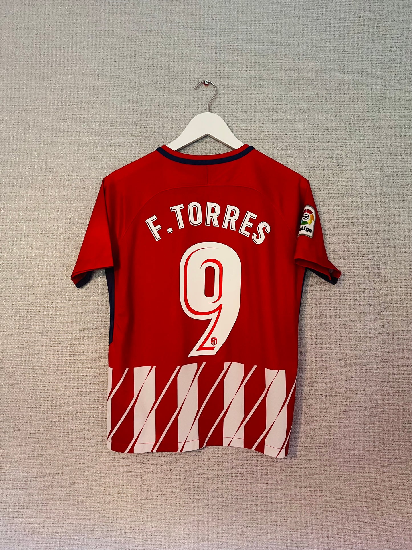 Atletico Madrid home football shirt 2017/18 Torres XL youths