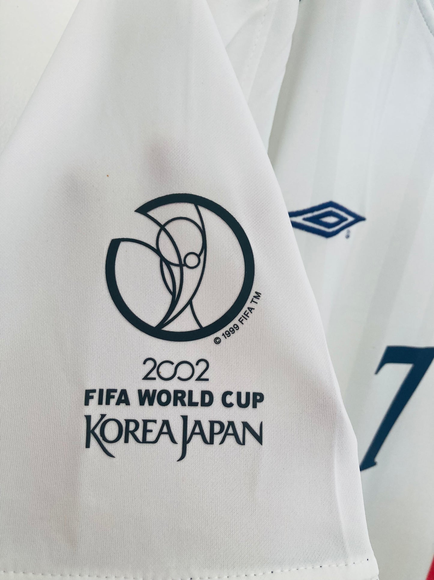 England home football shirt
W/C 2002 Beckham XL
