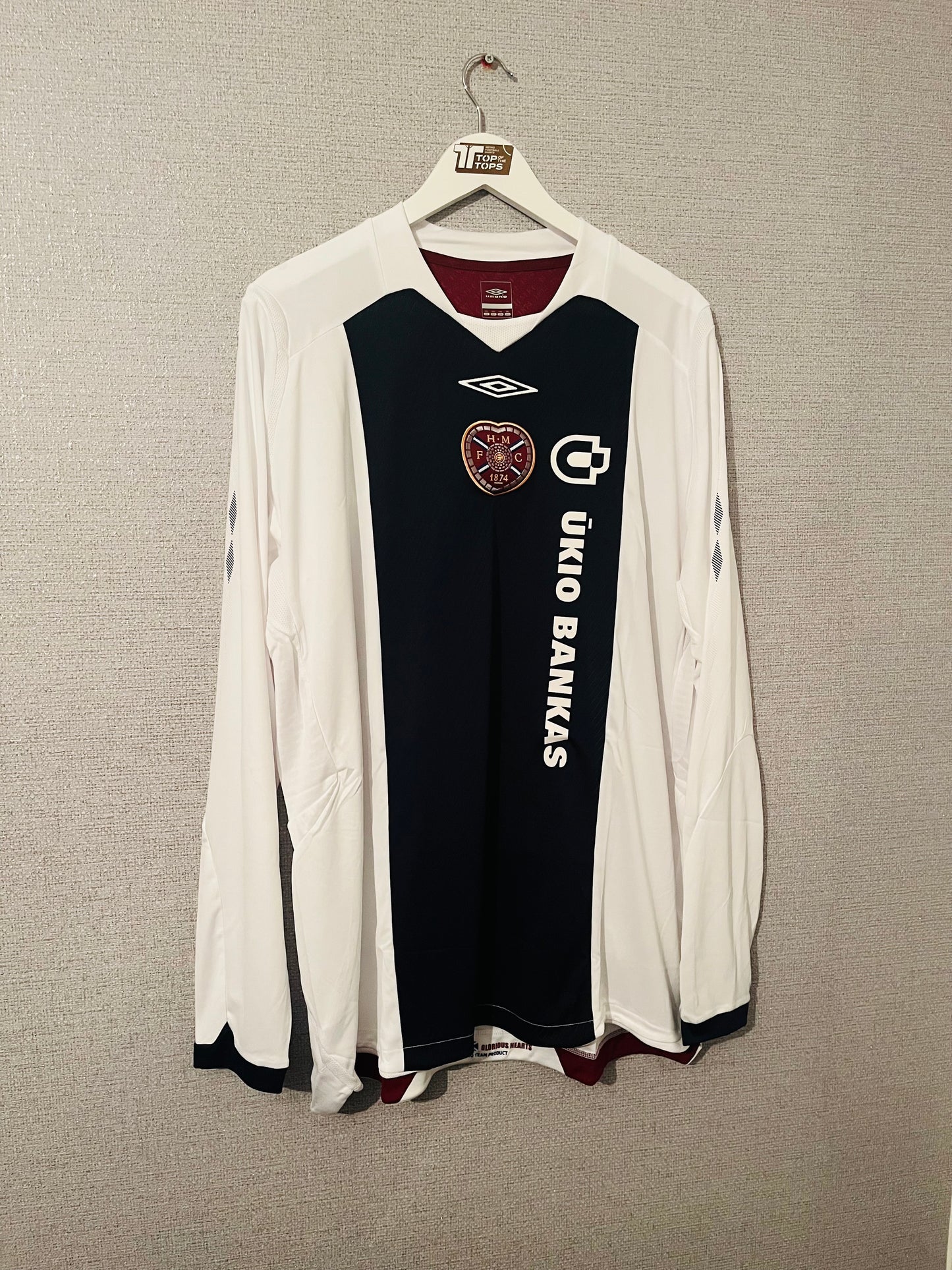 Heart of Midlothian Hearts away football shirt
2008/08 XXL BNWTs L/S