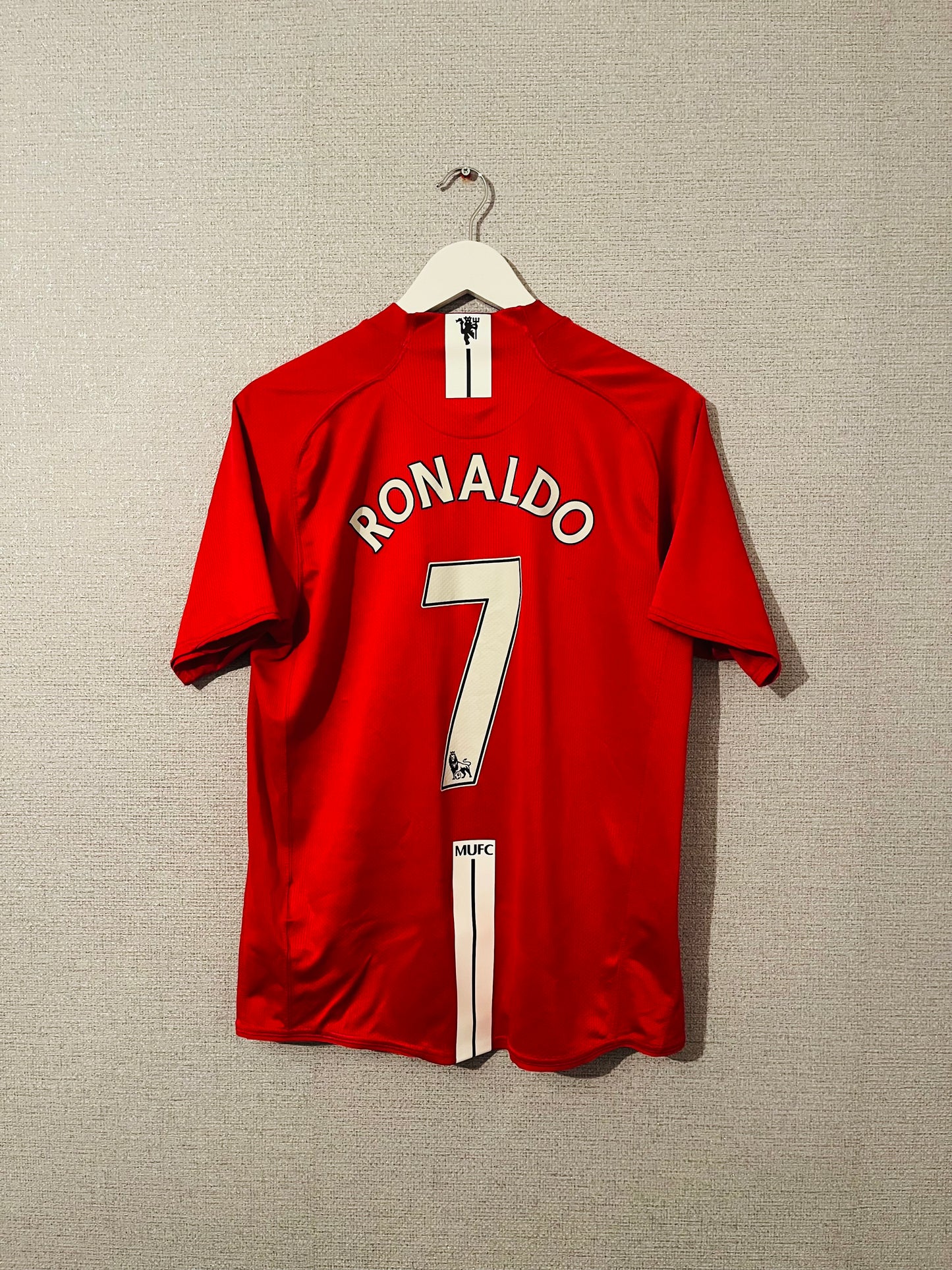 Manchester United home football shirt 2007/09 CR7 Medium