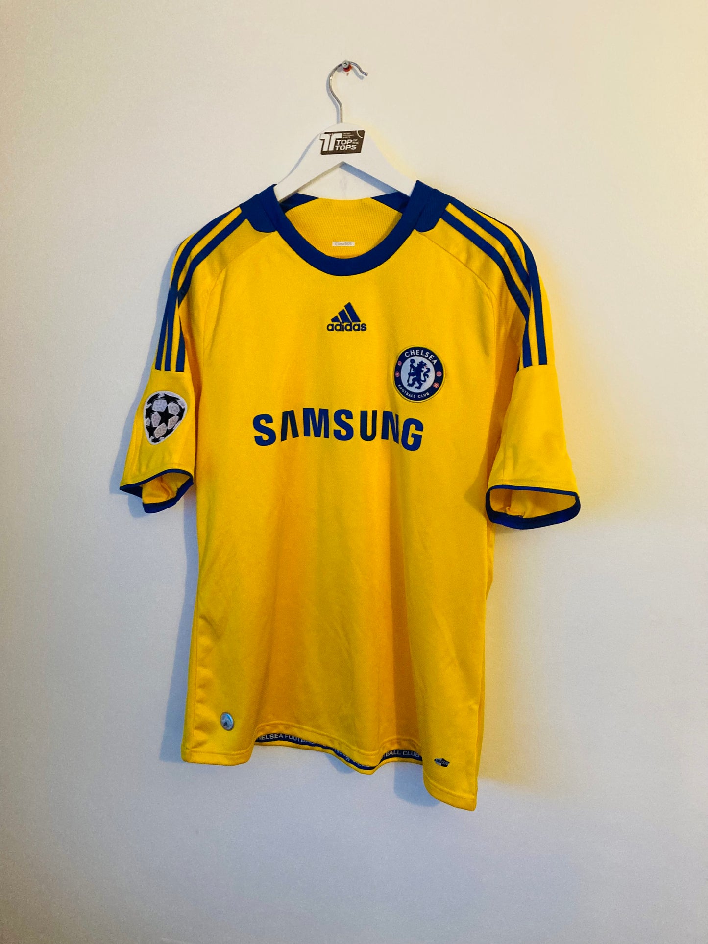 Chelsea third football shirt
2008/09 Deco Large