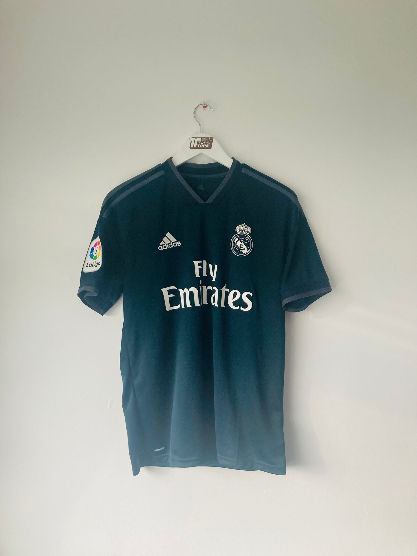 Real Madrid away football shirt 2018/19 Modric small