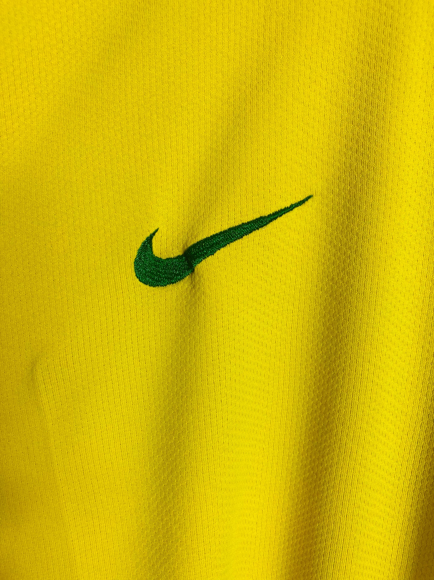 Brazil home football shirt 2006/07 R9 Large