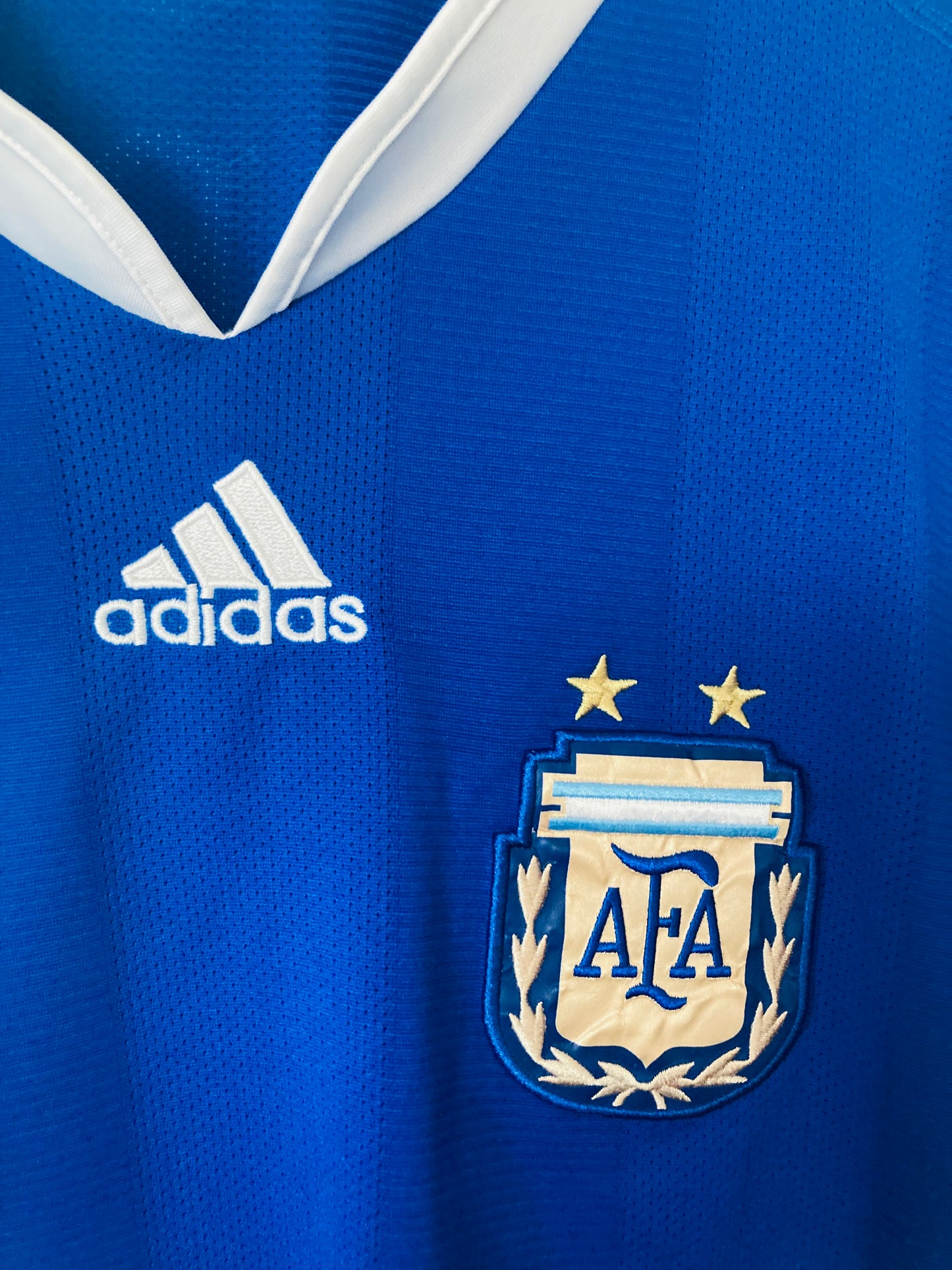 Argentina away football shirt W/C2010 Veron Large