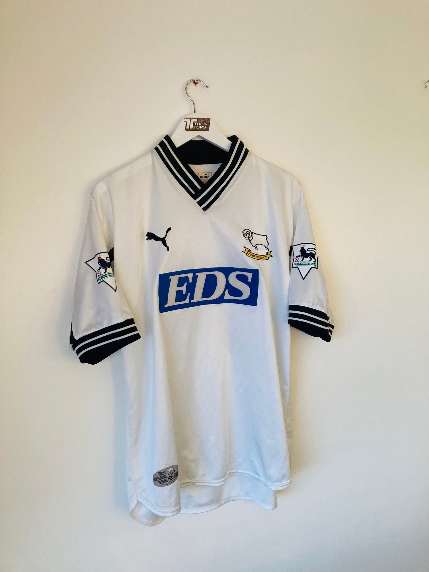 Derby County home football shirt Taribo West 1999/2000 medium