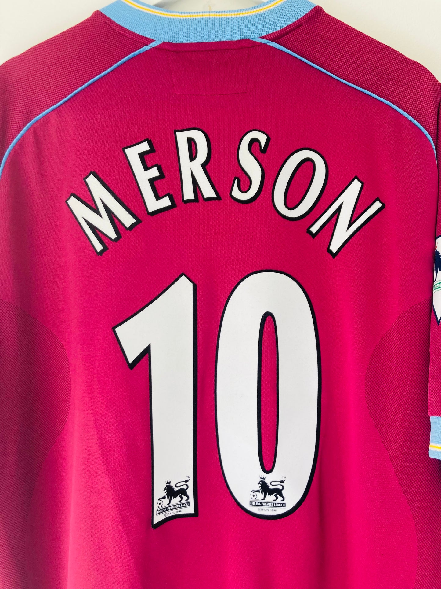 Aston Villa home football shirt 2001/02 Merson XL