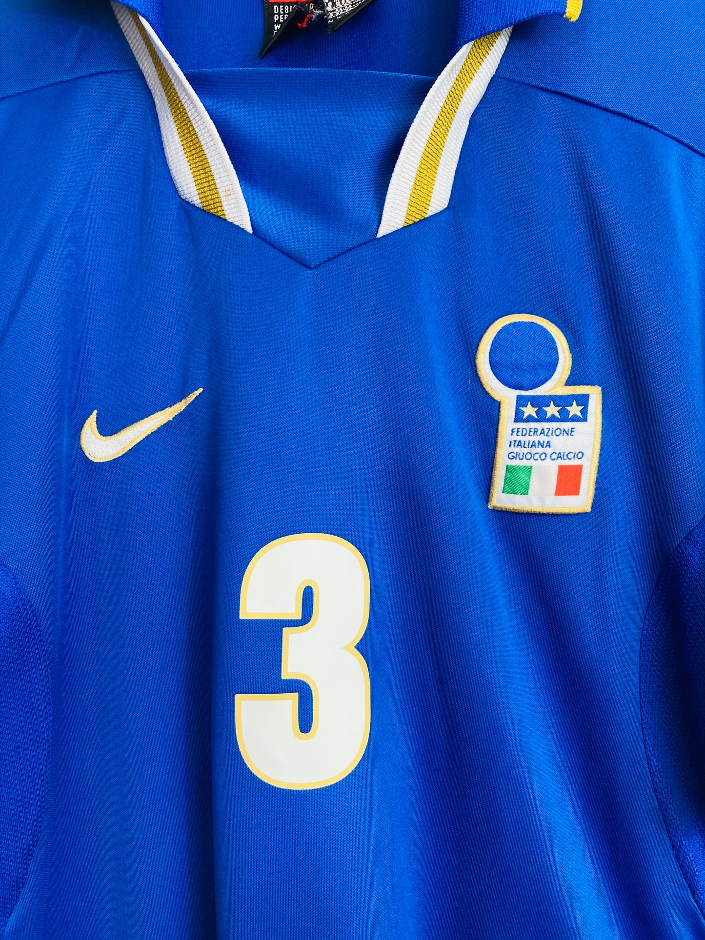 Italy home football shirt Euro 1996 Maldini Medium fit