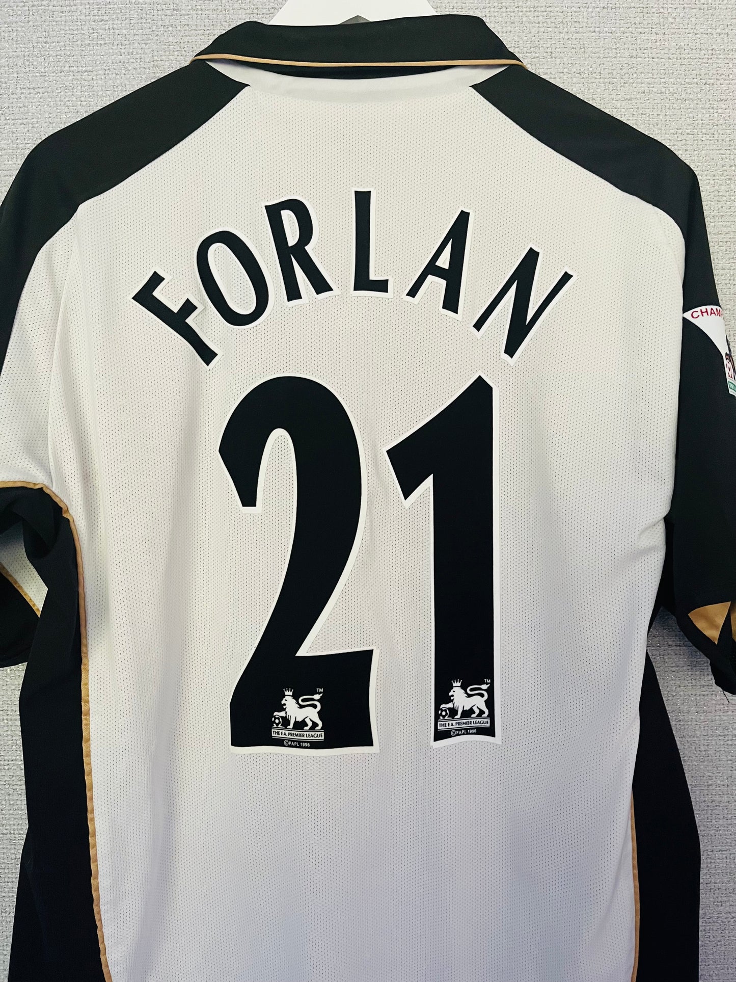 Manchester United away reversible football shirt 2001/02 Forlan Large