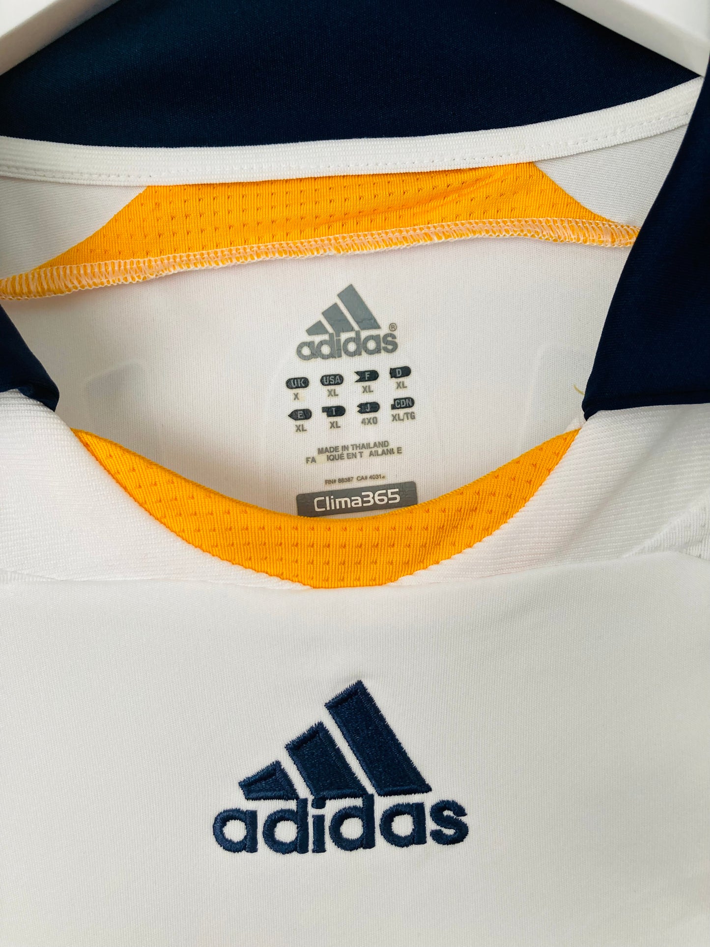 LA Galaxy home football shirt
2007/08 Donovan XL