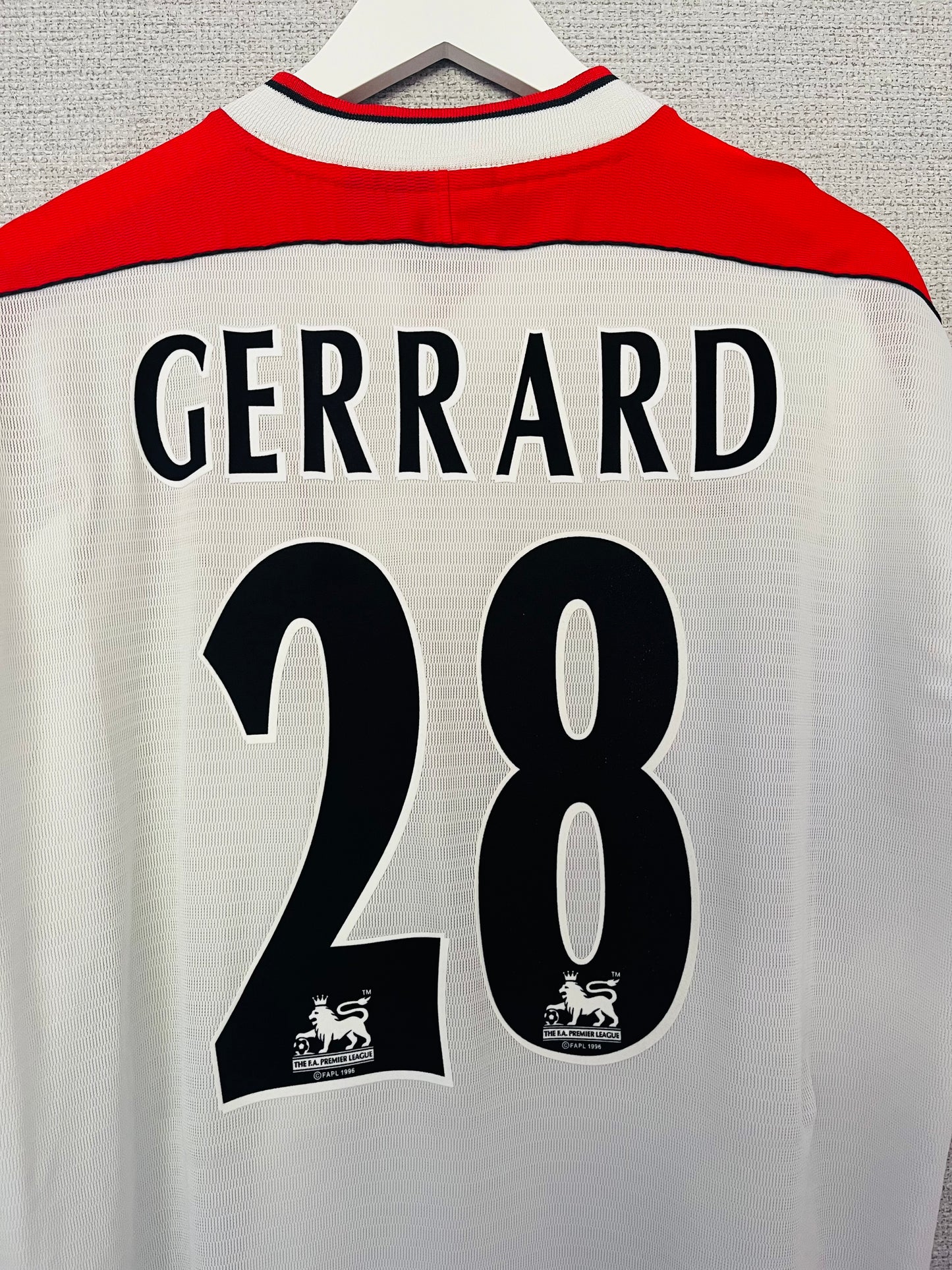 Liverpool away football shirt 1998/2000 Gerrard Large
