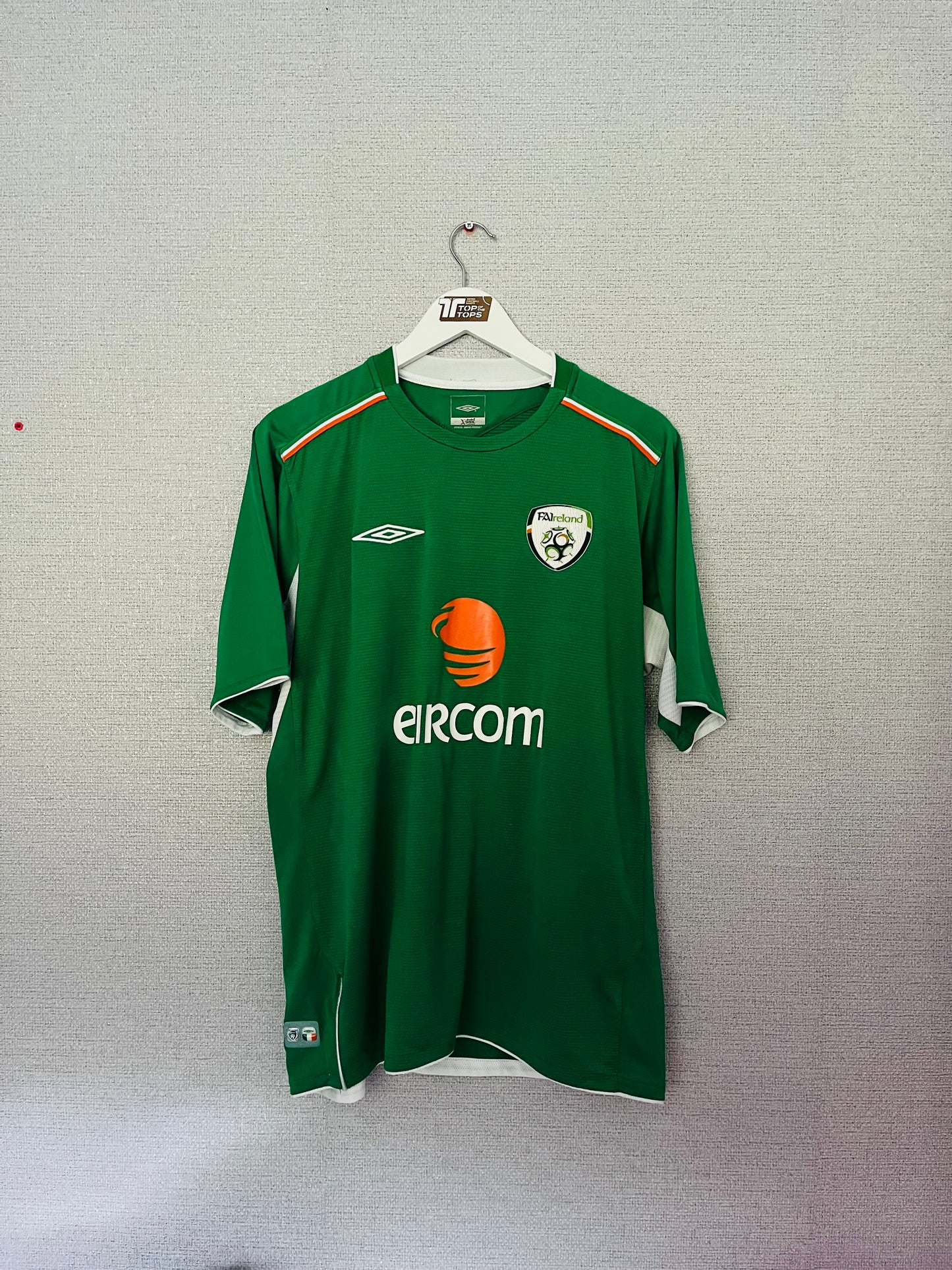Republic of Ireland home football shirt 2004/06 Large