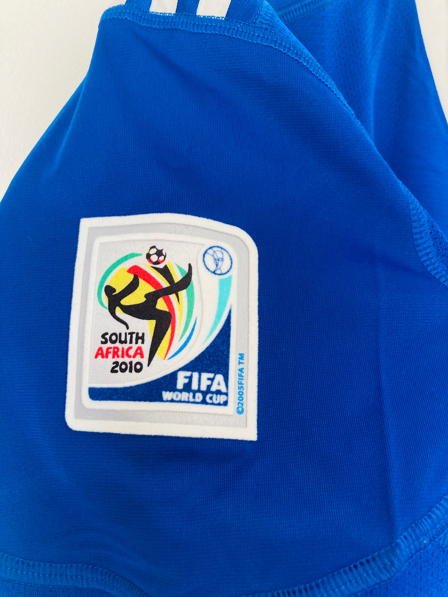 Argentina away football shirt W/C 2010 Messi Medium