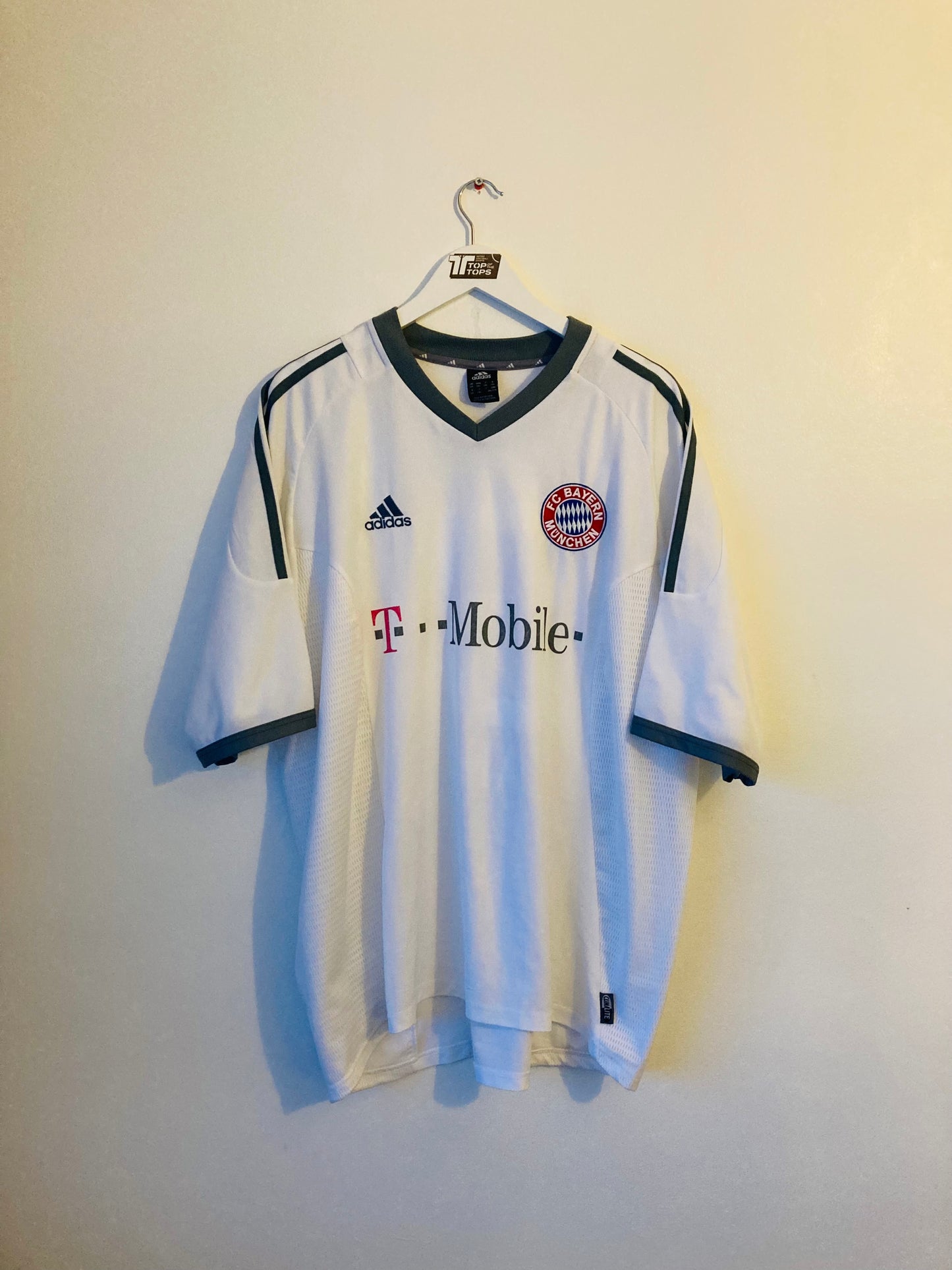 Bayern Munich away football shirt 2002/03 Lizarazu XXL