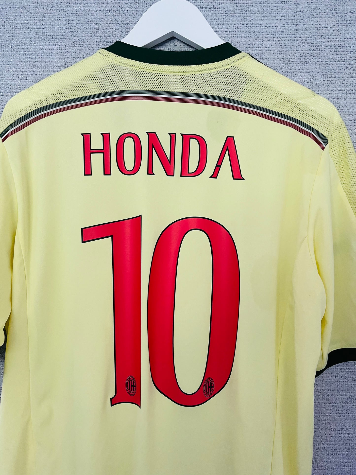 AC Milan third football shirt
2014/15 Honda XL