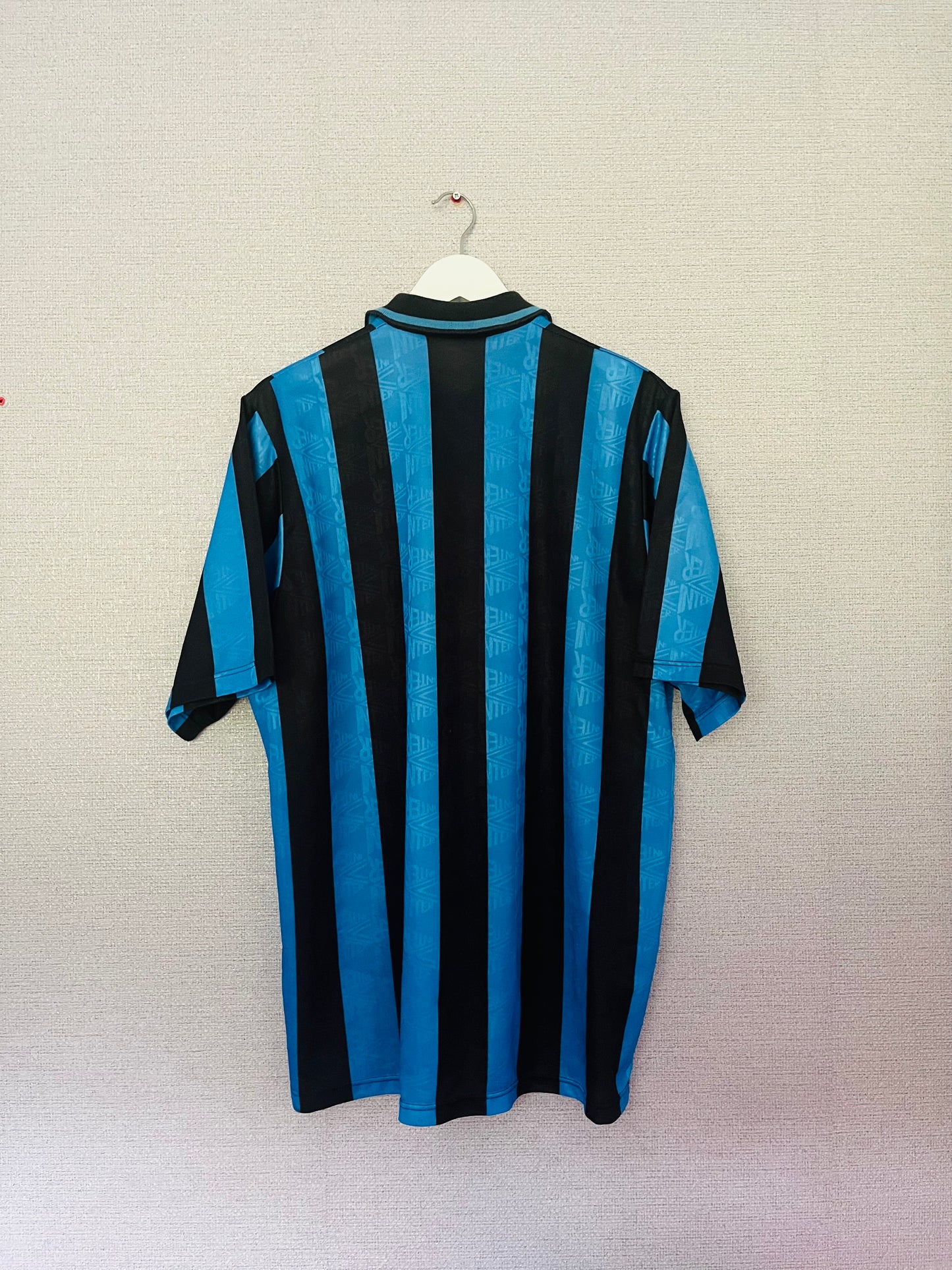 Inter Milan home football shirt
1991/92 XL