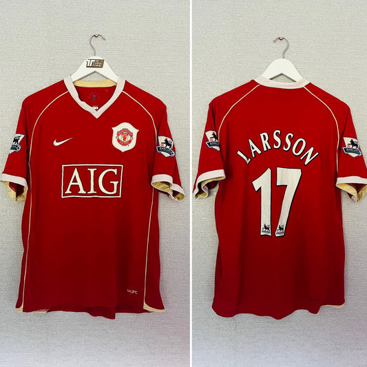 Manchester United home football shirt 2006/07 Larsson Medium