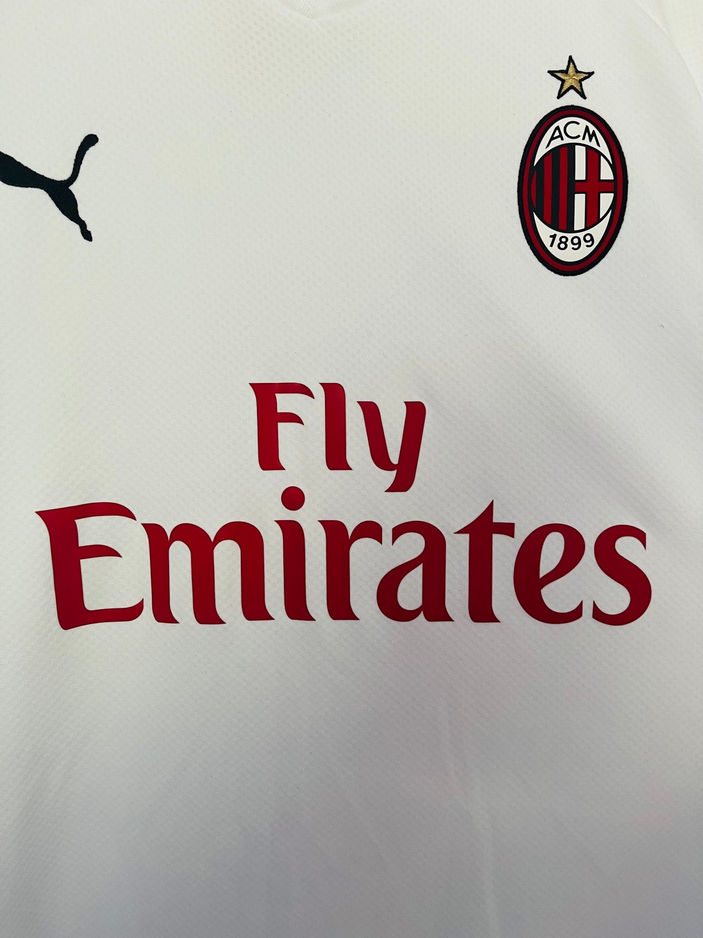 AC Milan away football shirt
2019/20 Zlatan XL