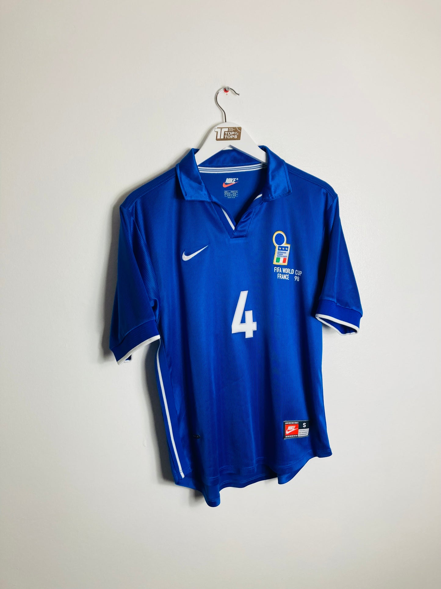 Italy home football shirt
W/C 1998 Cannavaro small