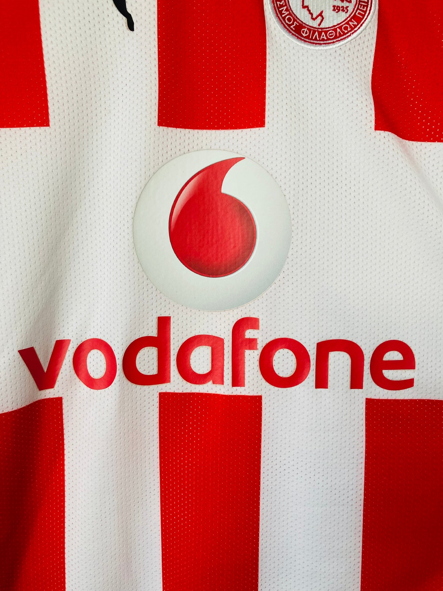 Olympiakos home football shirt 2008/09 Derbyshire Medium