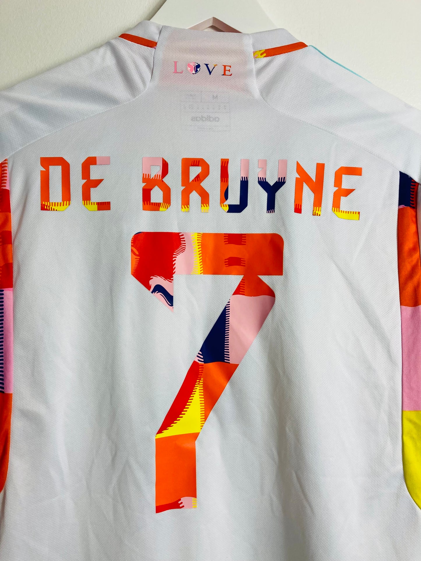 Belgium away football shirt 2022/23 De Bruyne Medium