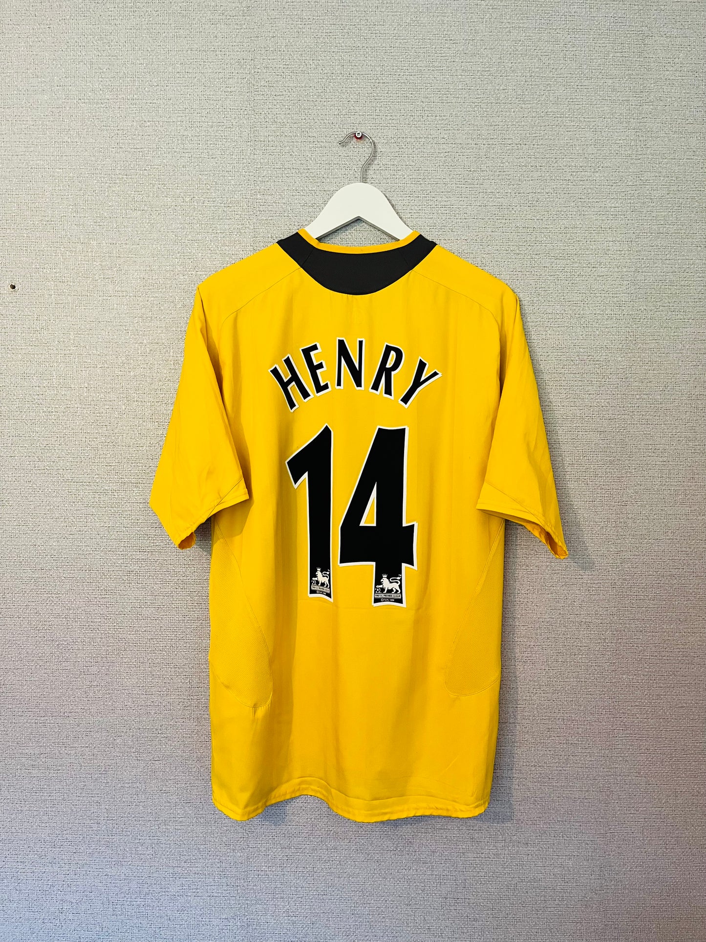 Arsenal away football shirt 2005/06 Henry Large