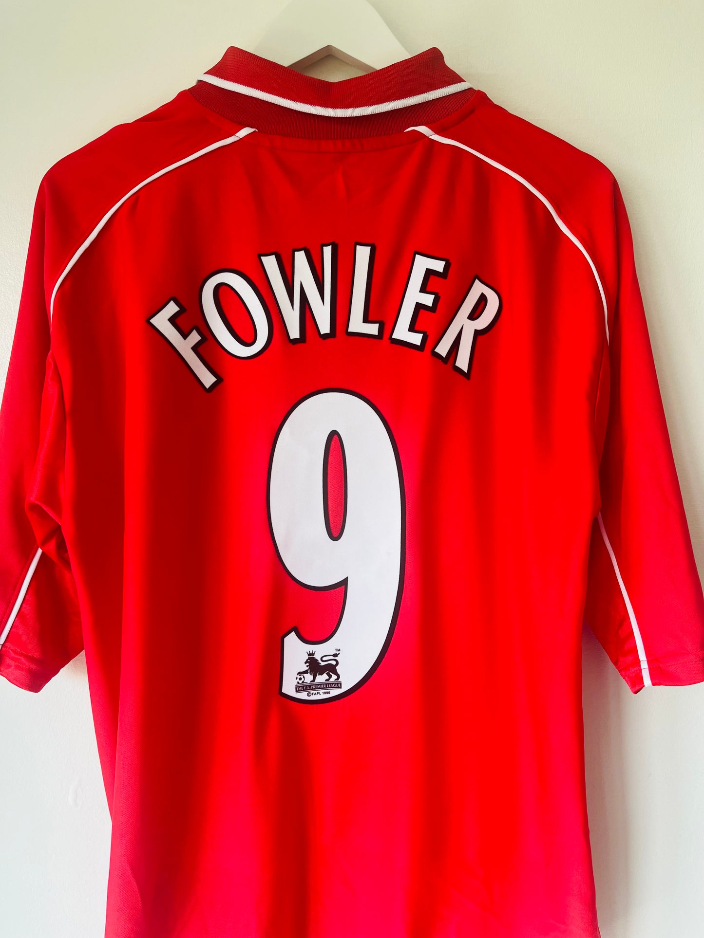 Liverpool home football shirt 2000/02 Fowler Large