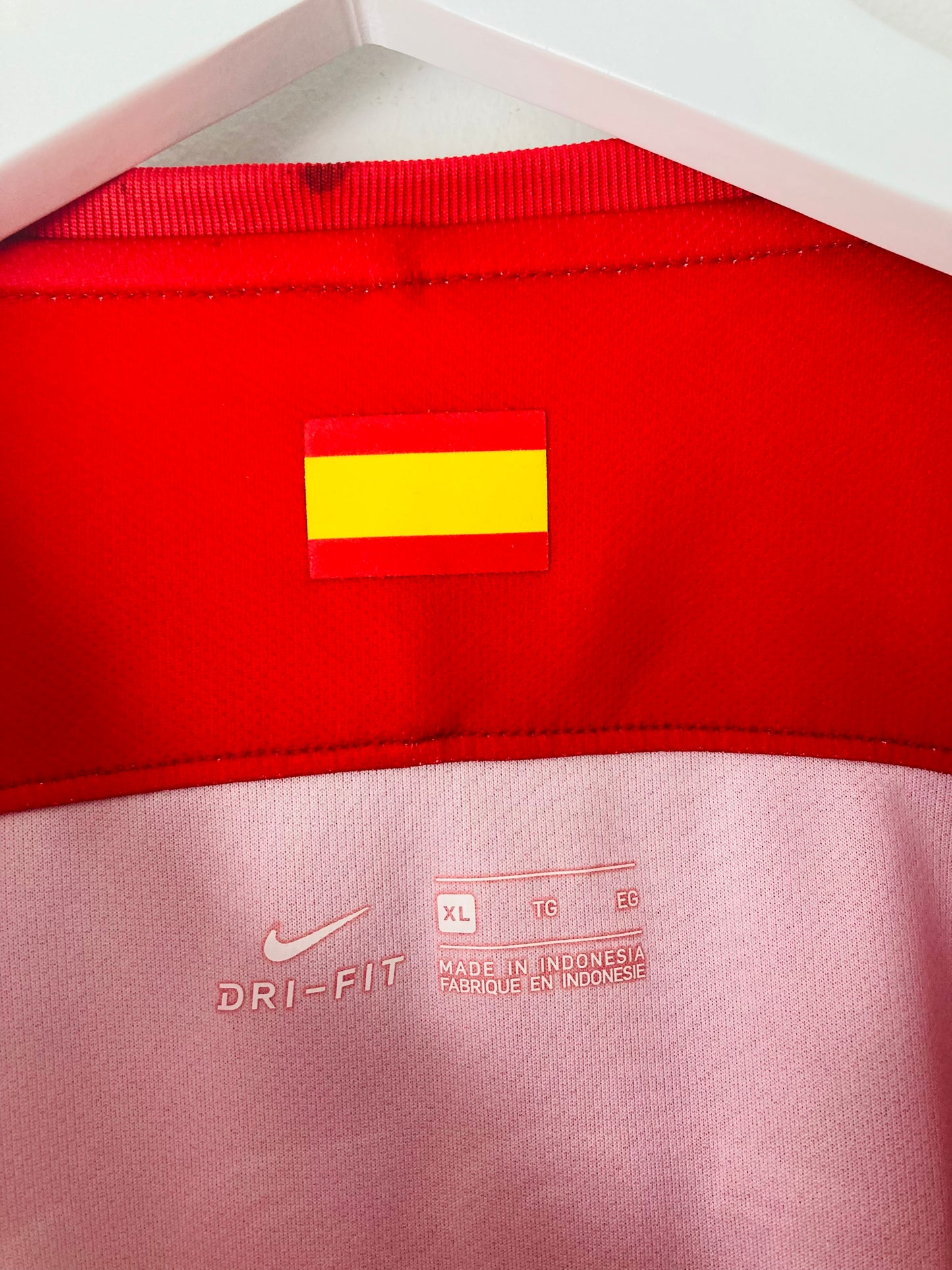 Atletico Madrid home football shirt
2017/18 XL Torres