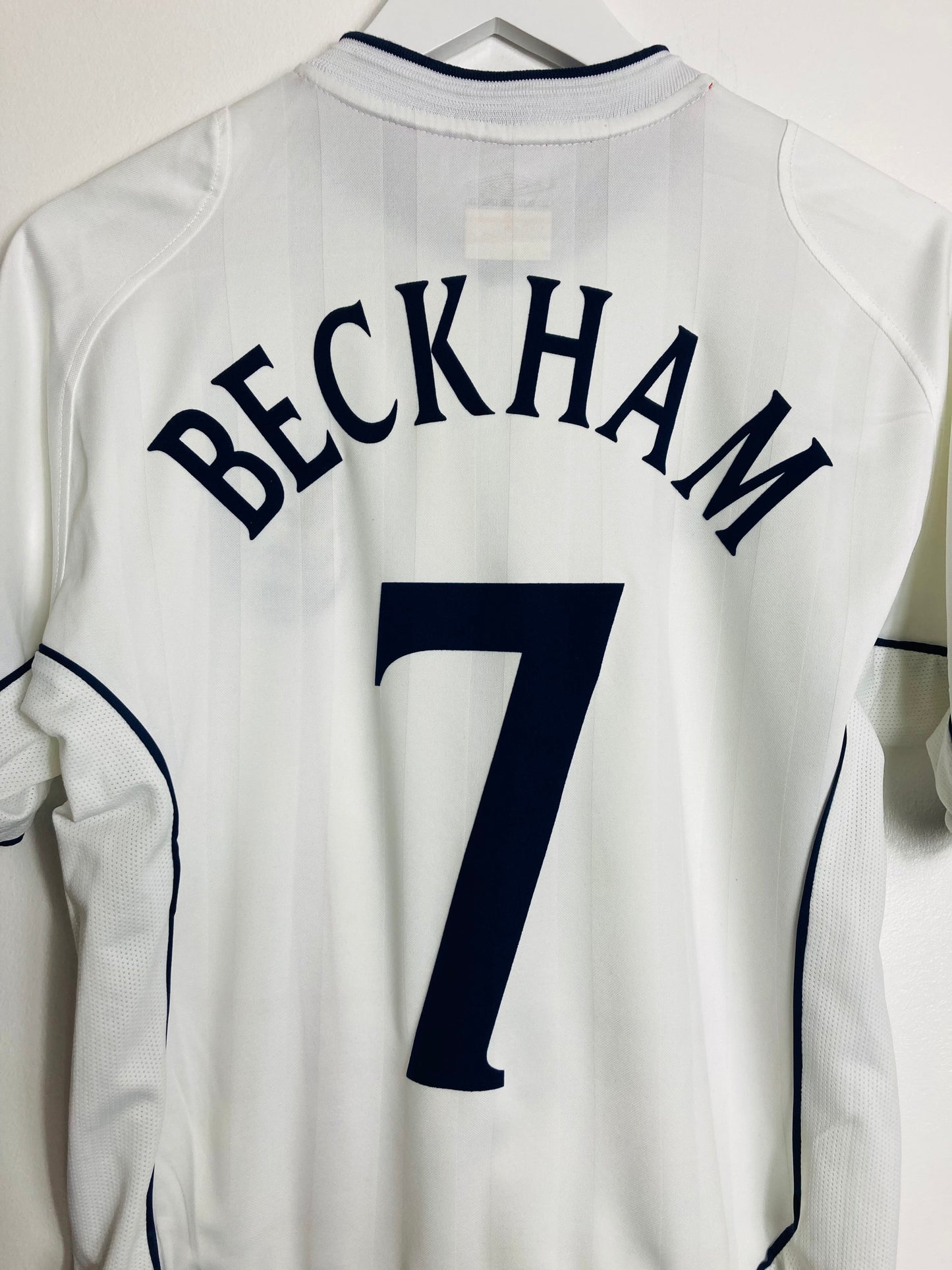 England home football shirt W/C 2002 Beckham small
