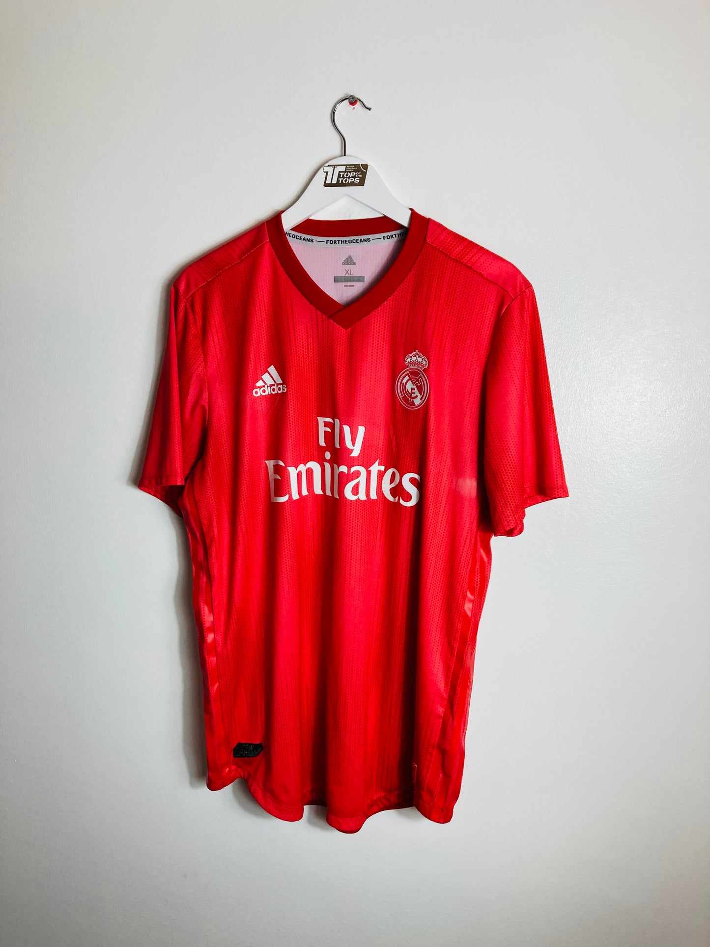 Real Madrid third football shirt
2018/19 Modric XL