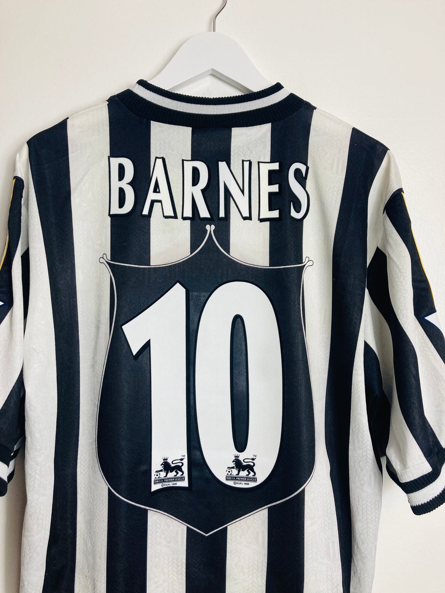 Newcastle United Home football shirt
1997/99 Barnes Large