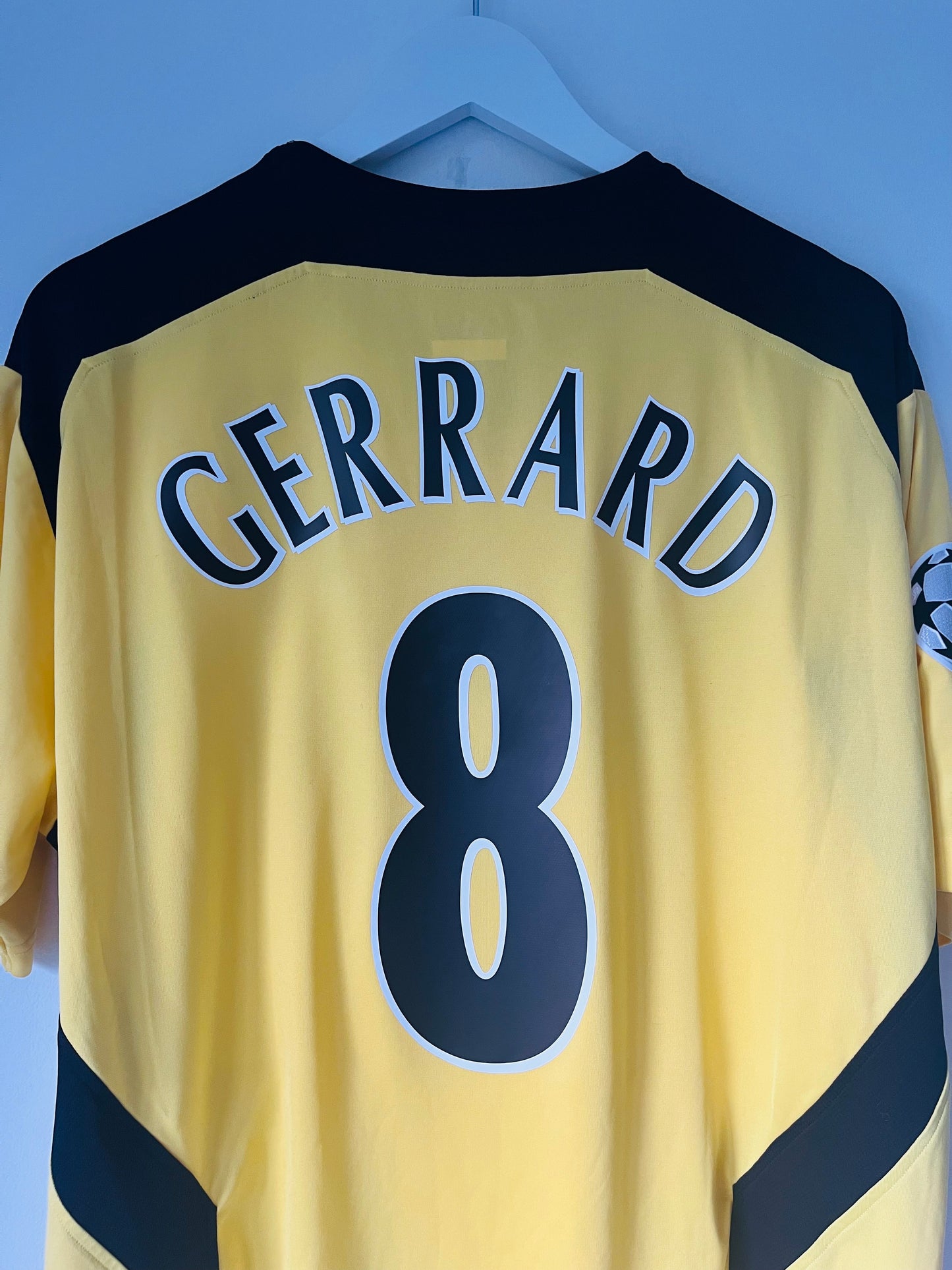 Liverpool away football shirt 2004/05 Gerrard Large