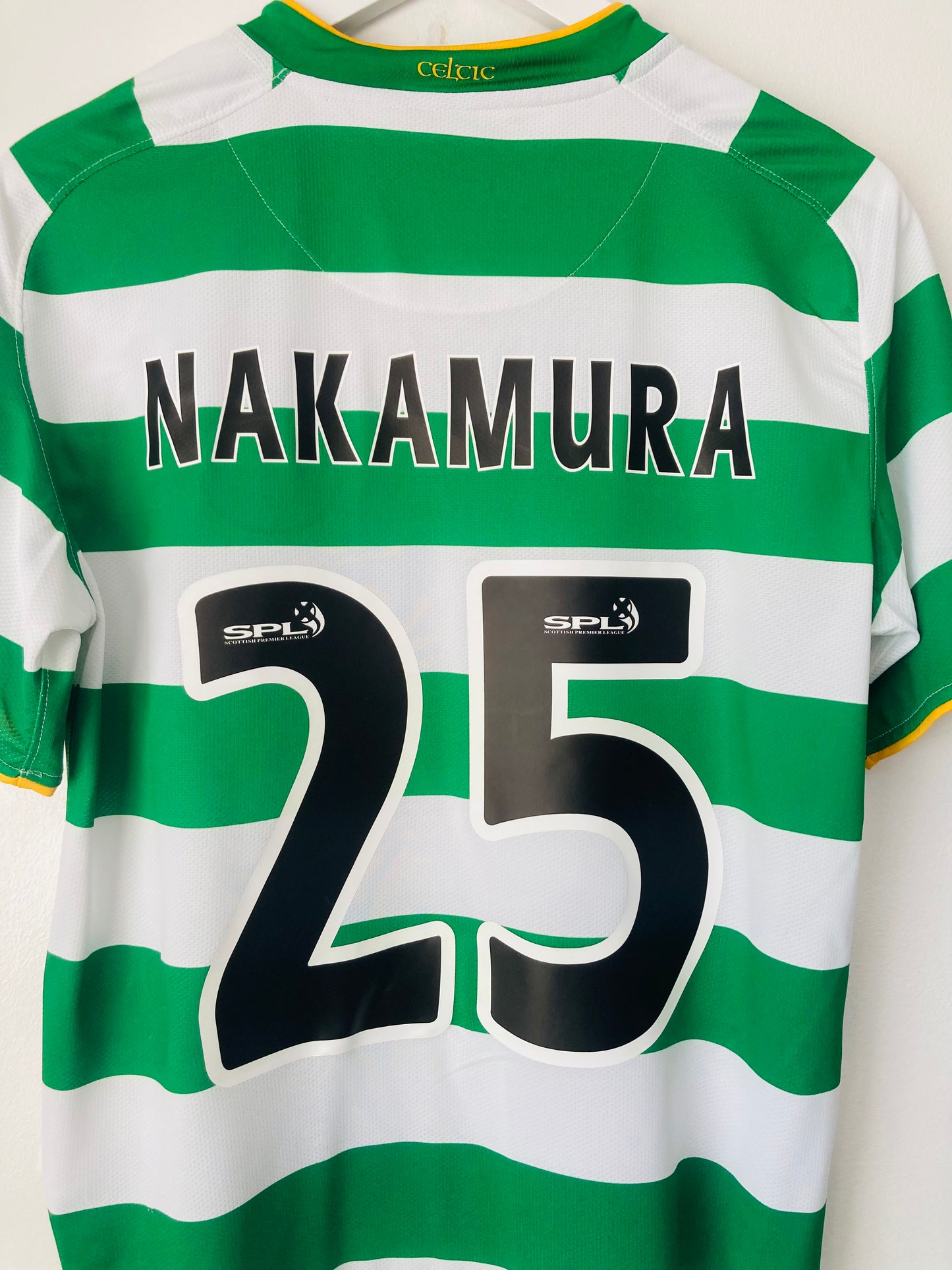 Celtic home football shirt
2008/09 Nakamura Small