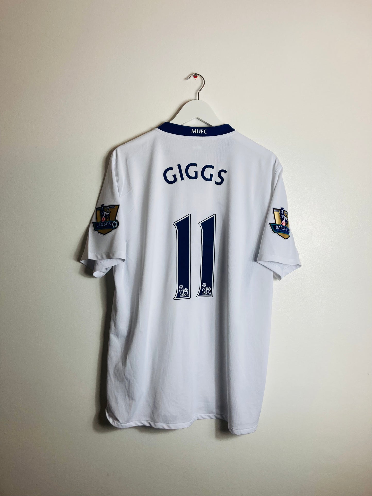 Manchester United away football shirt 2008/09 Giggs XL