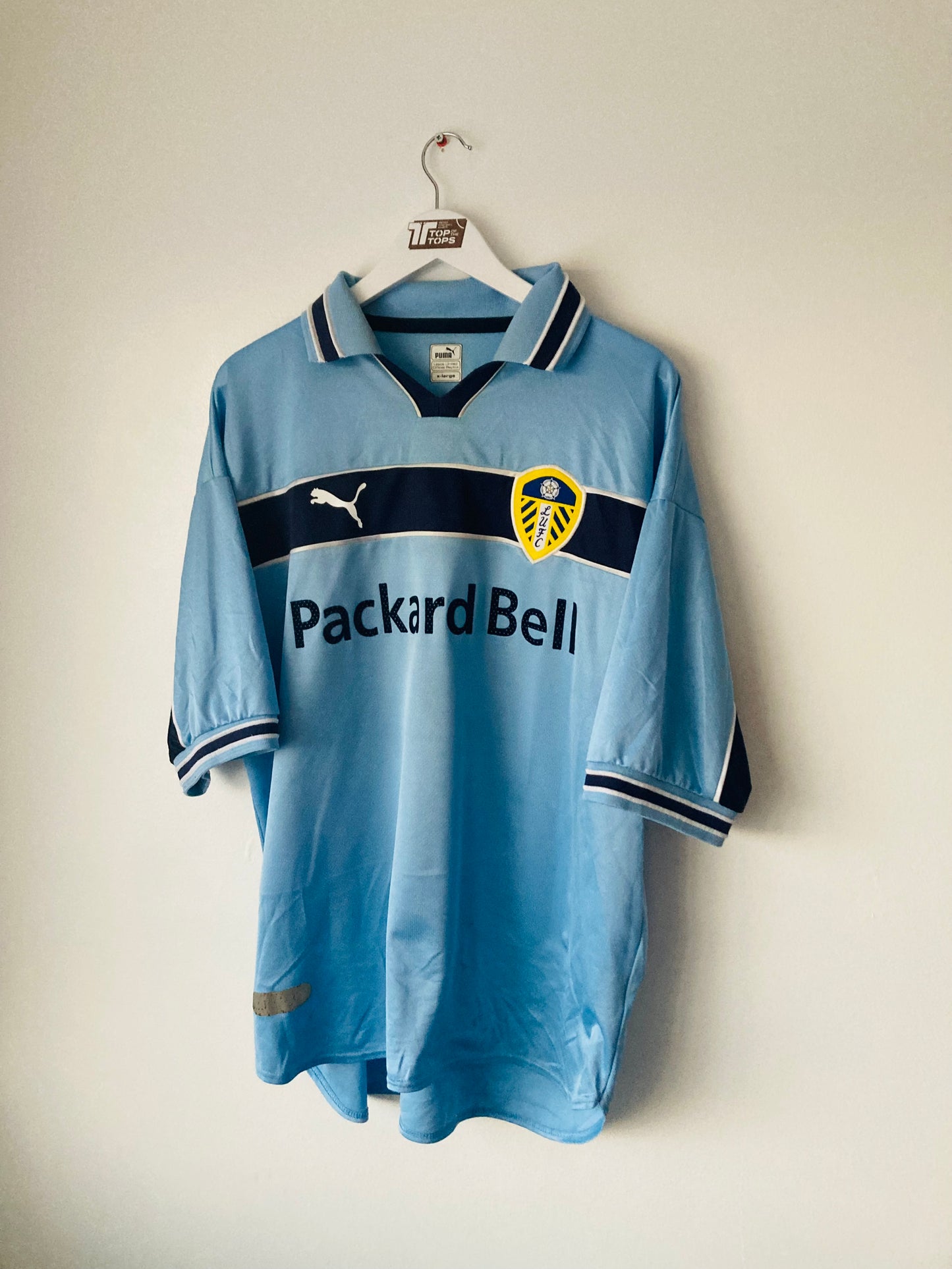 Leeds United away football shirt
1999/2000 Kewell XL