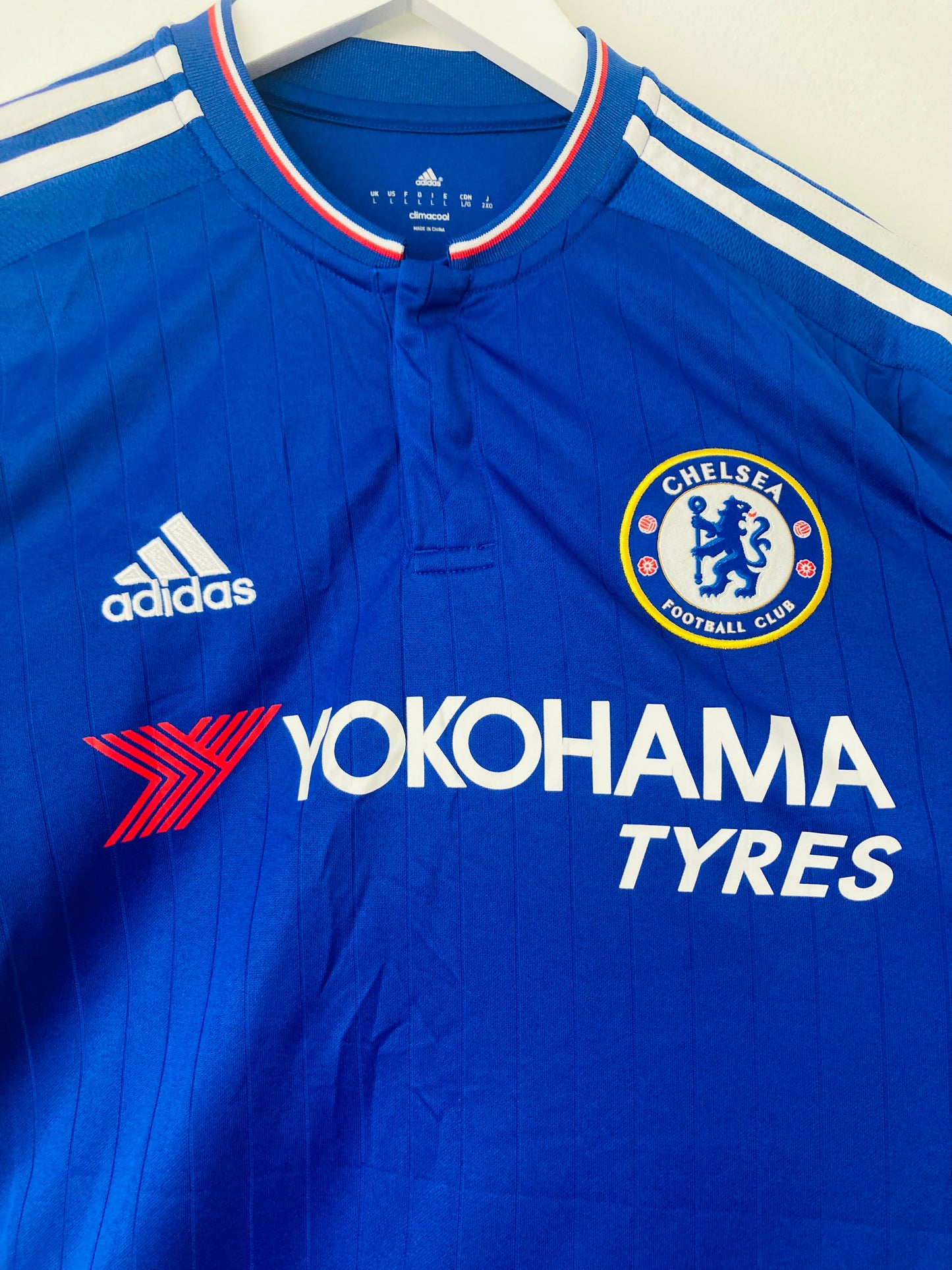 Chelsea home football shirt
2015/16 Falcao Large