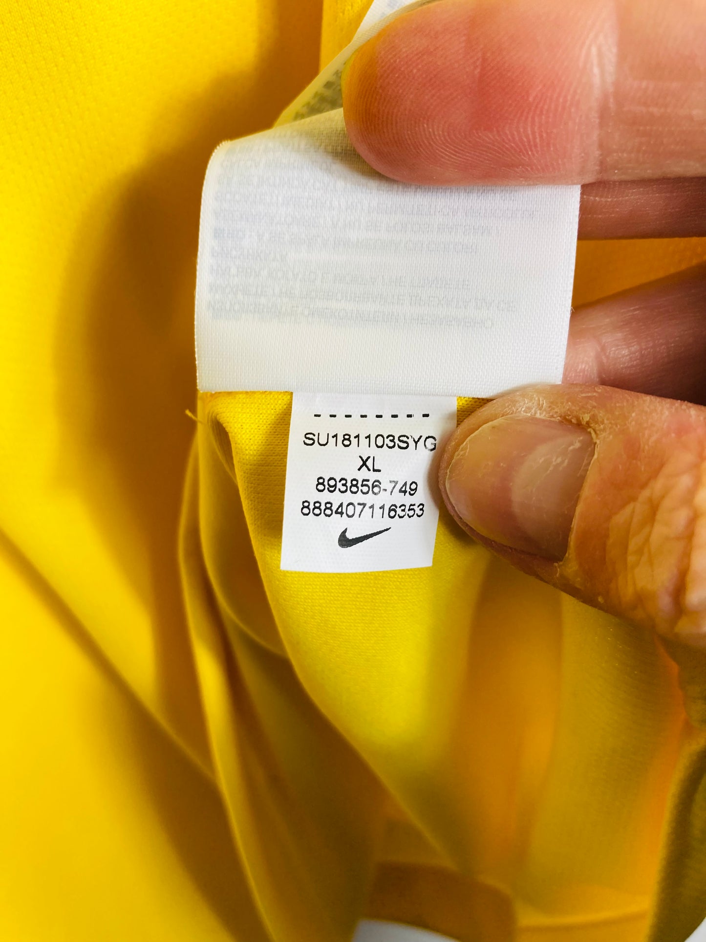 Brazil home football shirt W/C 2018 Neymar Jr XL