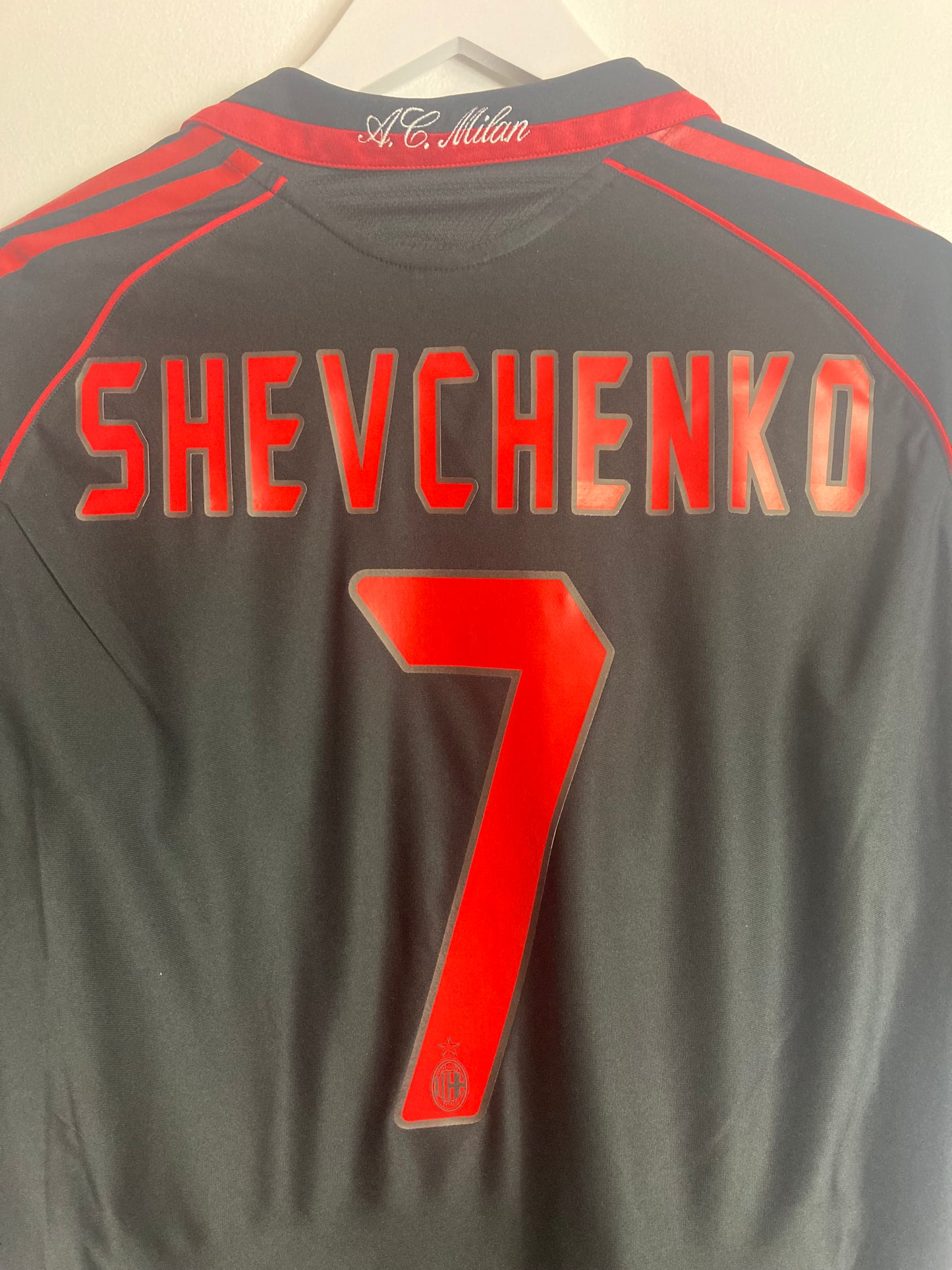 AC Milan third football shirt 2005/06 Shevchenko Medium