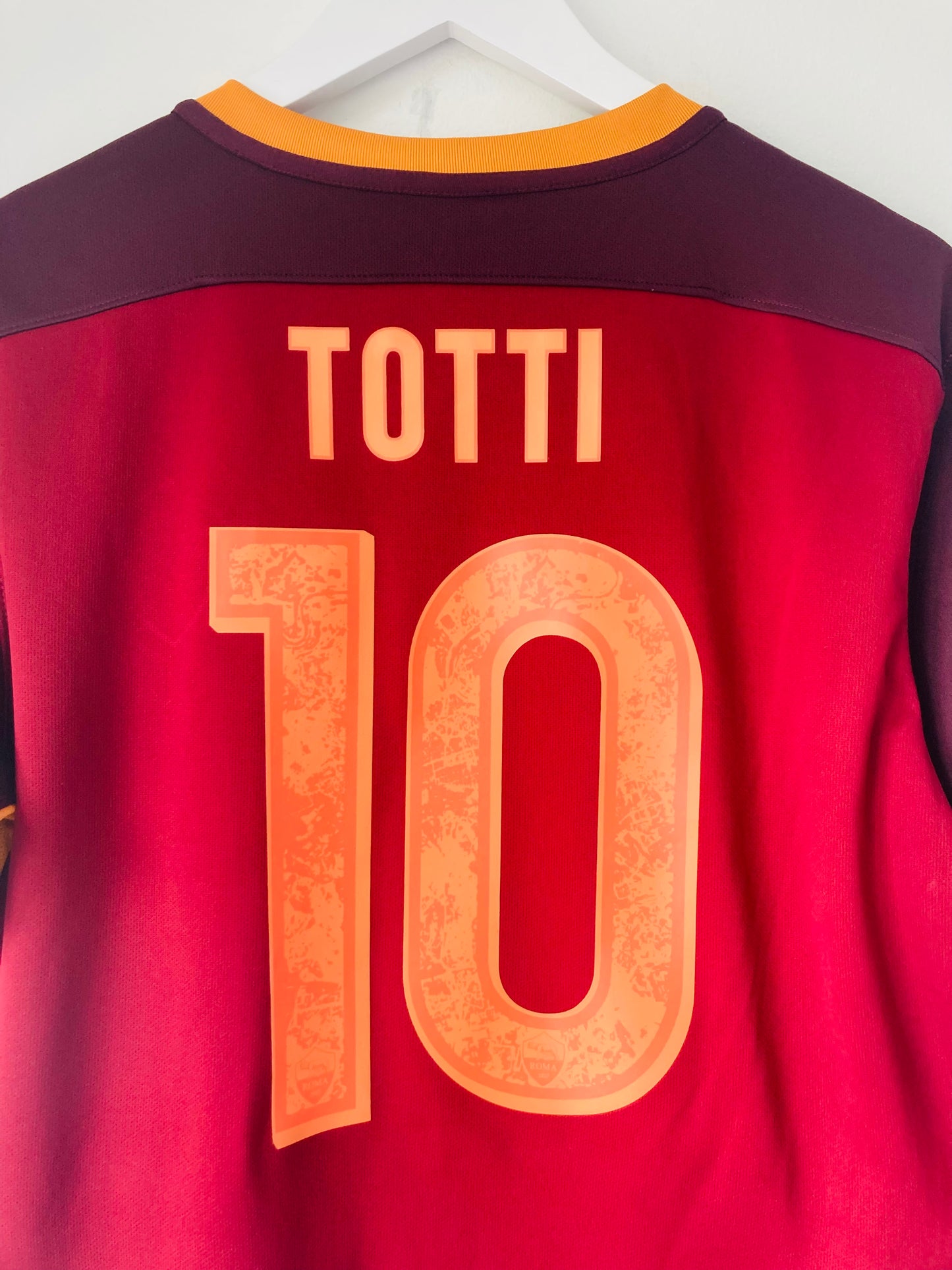 Roma home football shirt 2015/16 Totti Medium